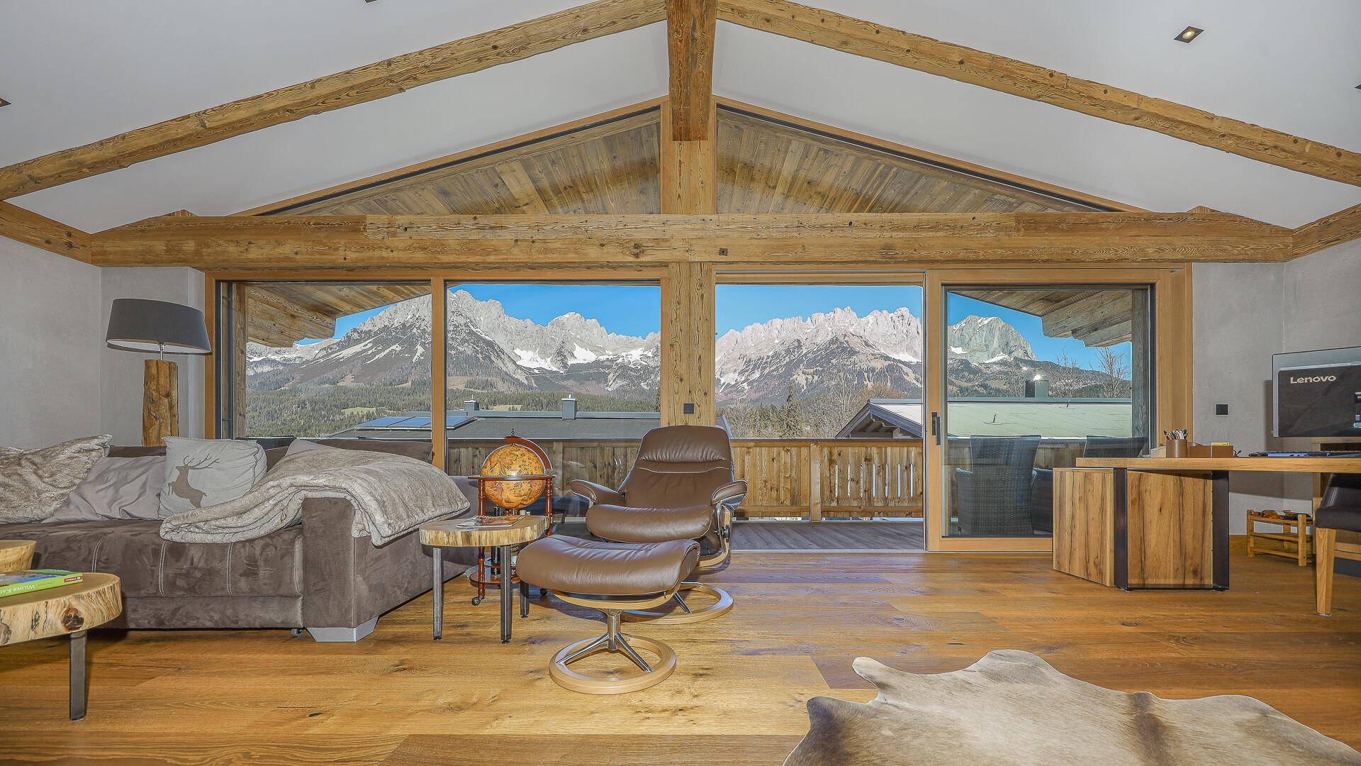 KITZIMMO-Luxuschalet mit Kaiserblick in unmittelbar am Skilift kaufen - Immobilien Going.