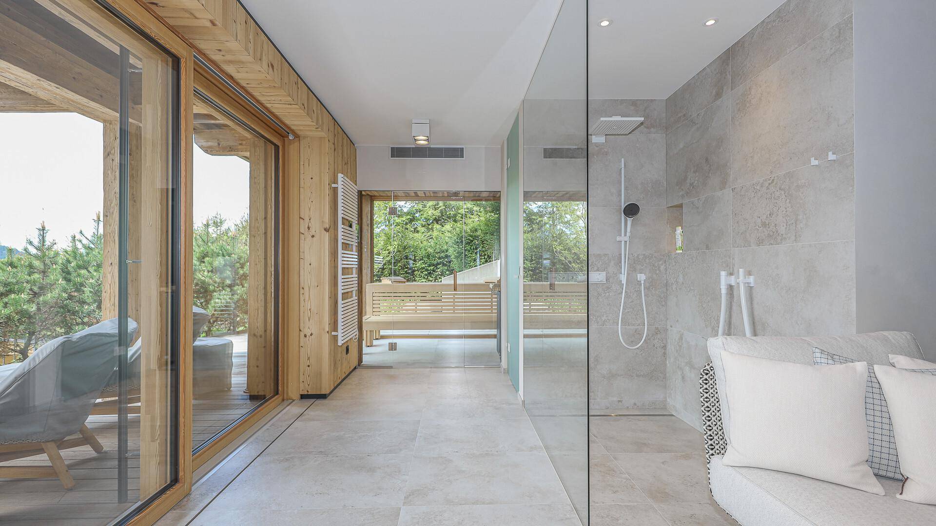 KITZIMMO-Luxusvilla in prominenter Toplage kaufen - Immobilien Aurach bei Kitzbühel.