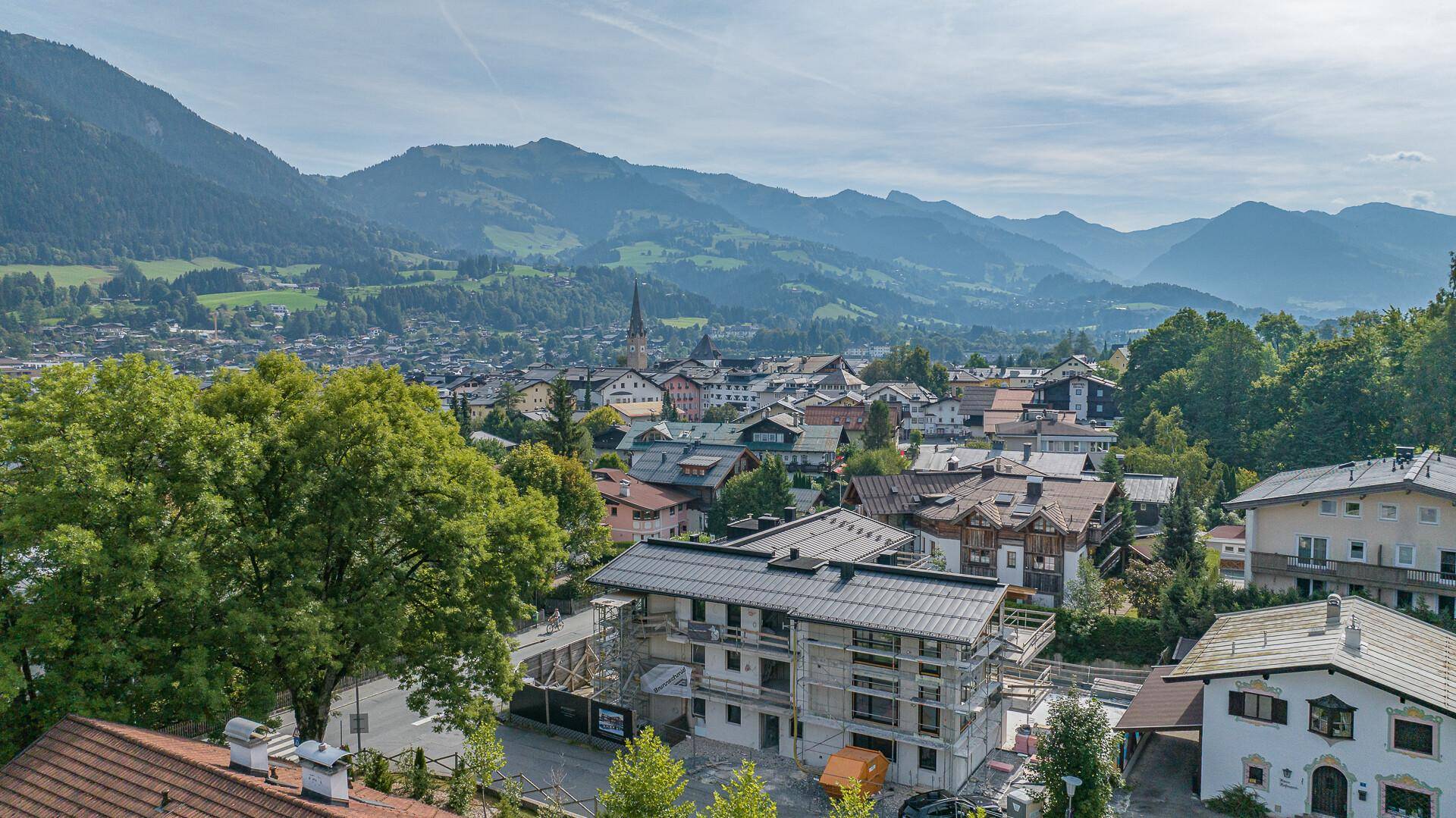 KITZIMMO-Luxus-Townhouse in zentraler Toplage kaufen Immobilien Kitzbühel.