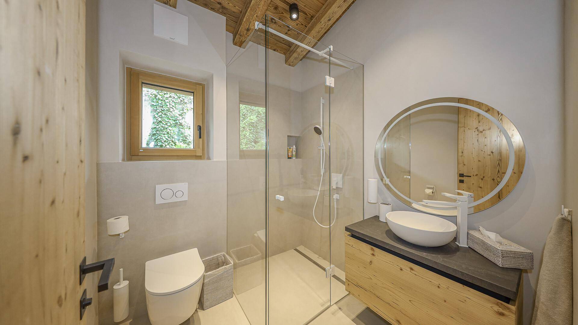 KITZIMMO-Luxusvilla in prominenter Toplage kaufen - Immobilien Aurach bei Kitzbühel.