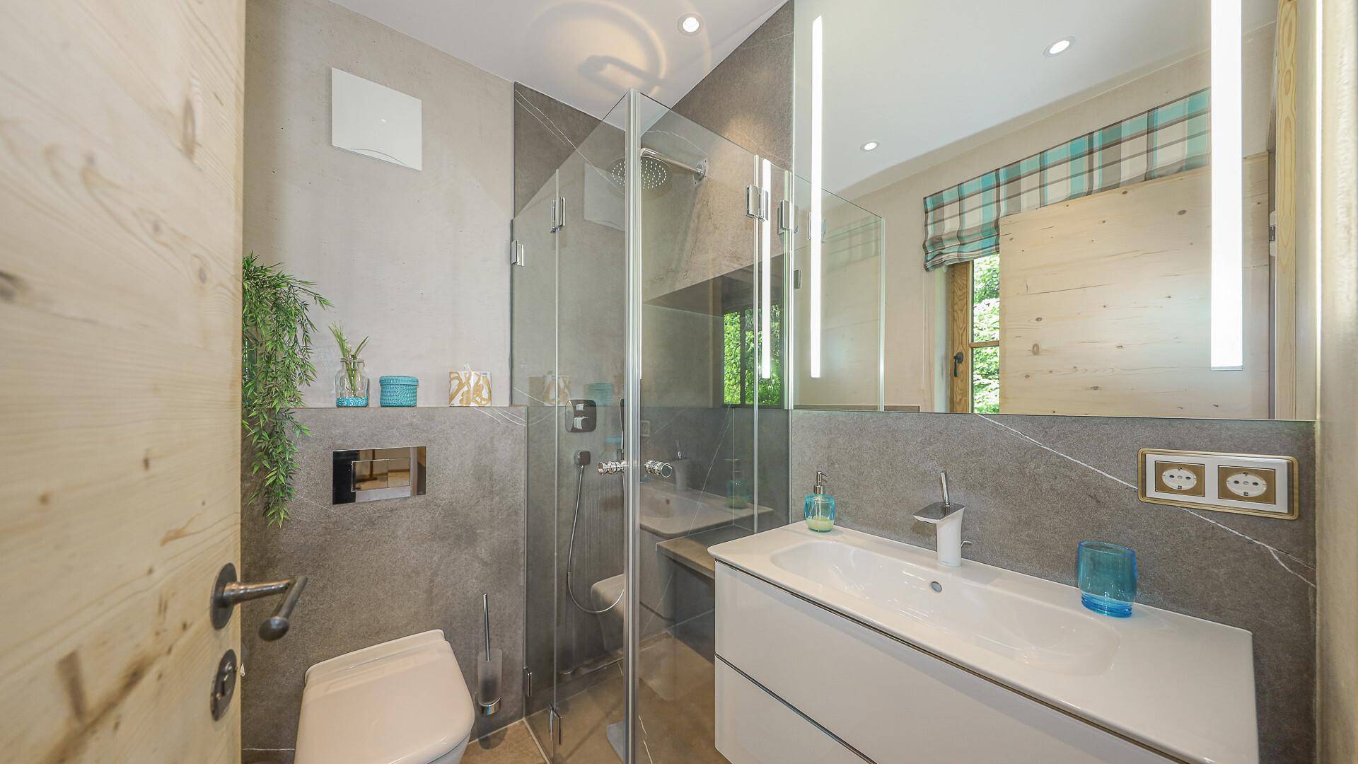 KITZIMMO-Luxusvilla mit Kaiserblick in Alleinlage kaufen - Immobilien Scheffau.