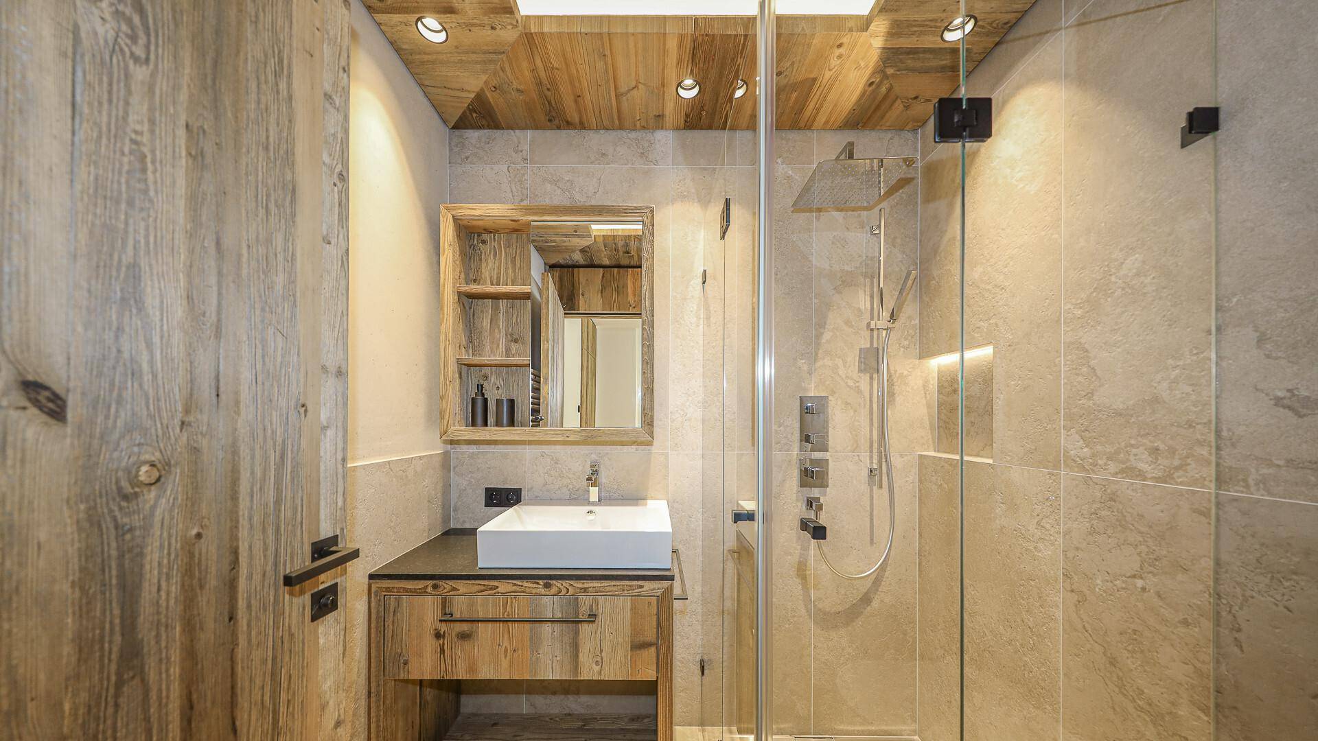 KITZIMMO-Neubau-Luxuschalet in Toplage kaufen - Immobilien Ellmau am Wilden Kaiser.