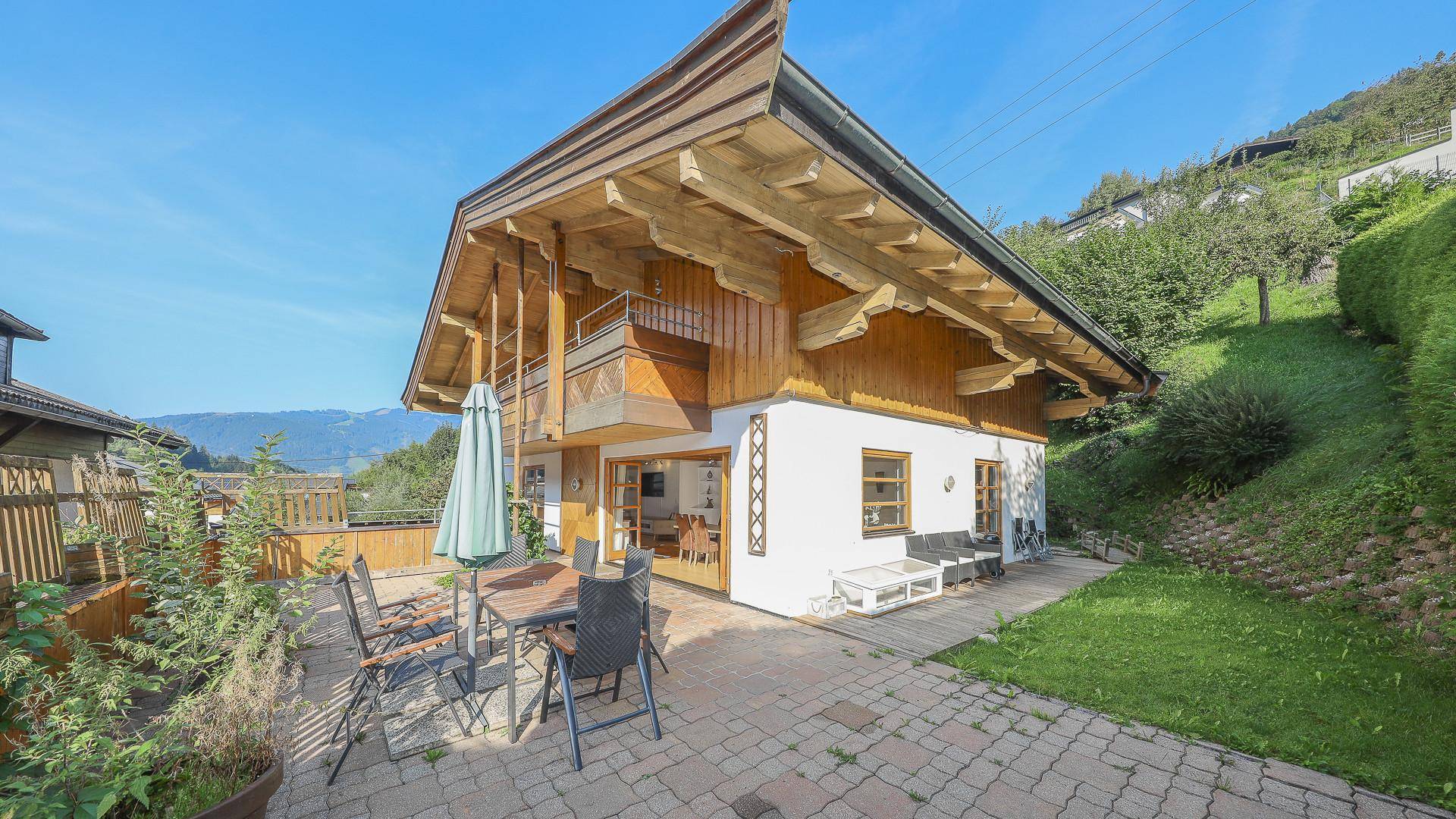 KITZIMMO-Ferienhaus in sonniger Ruhelage kaufen - Immobilien Zell am See.