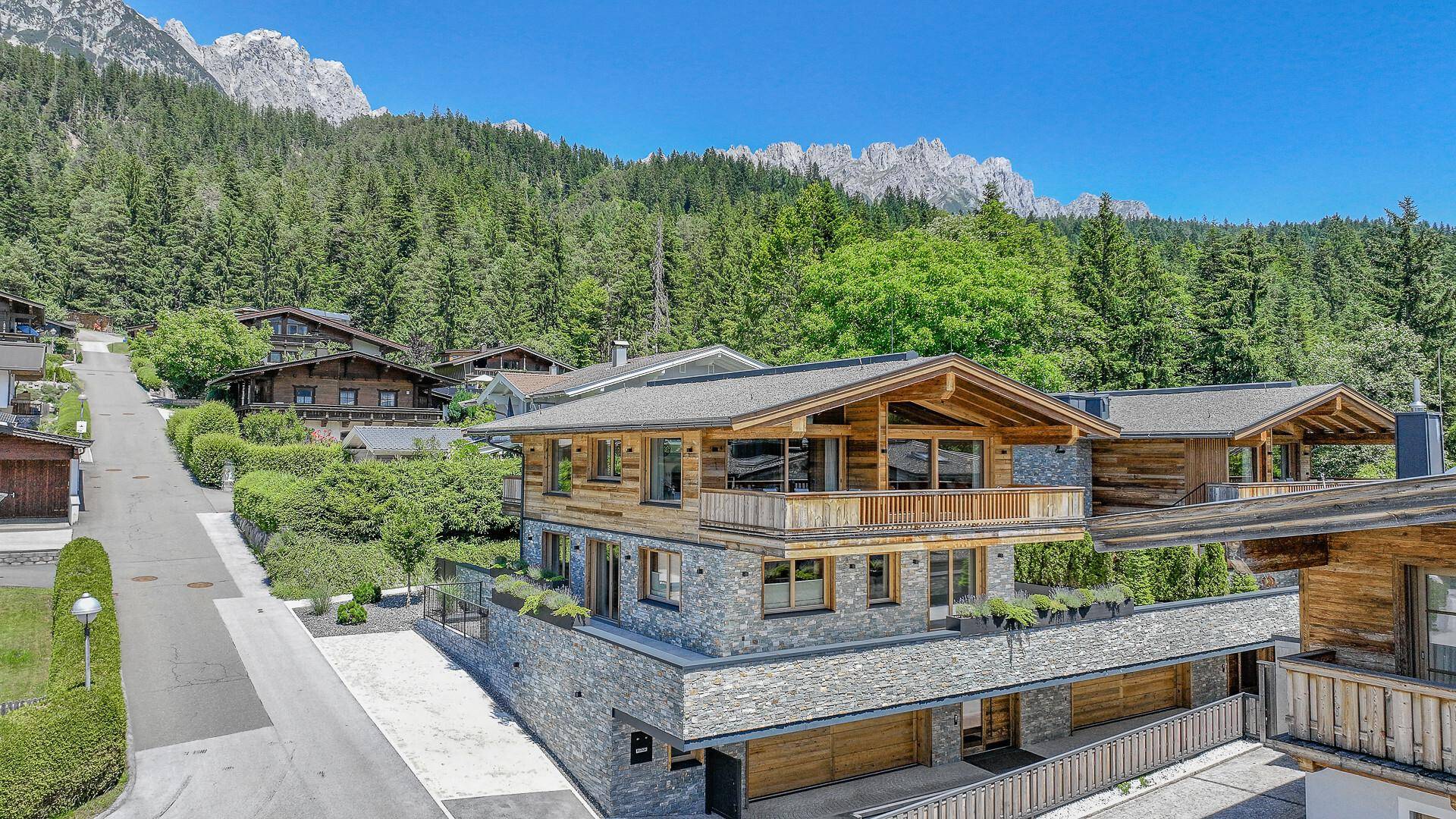 KITZIMMO-Neubau-Luxuschalet in Toplage kaufen - Immobilien Ellmau am Wilden Kaiser.