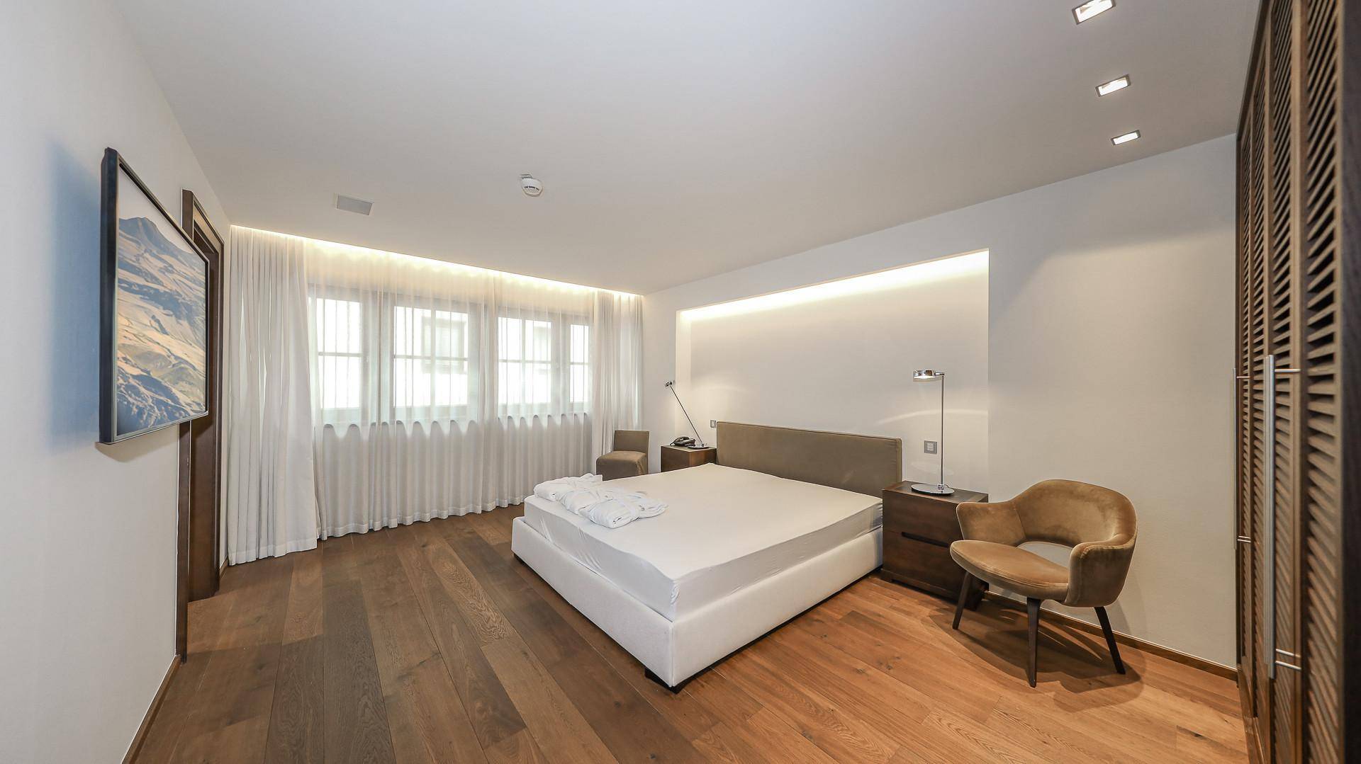 KITZIMMO-Luxus-Suite mit Zugang in ein 5-Sterne-Hotel - Immobilien Kitzbühel.