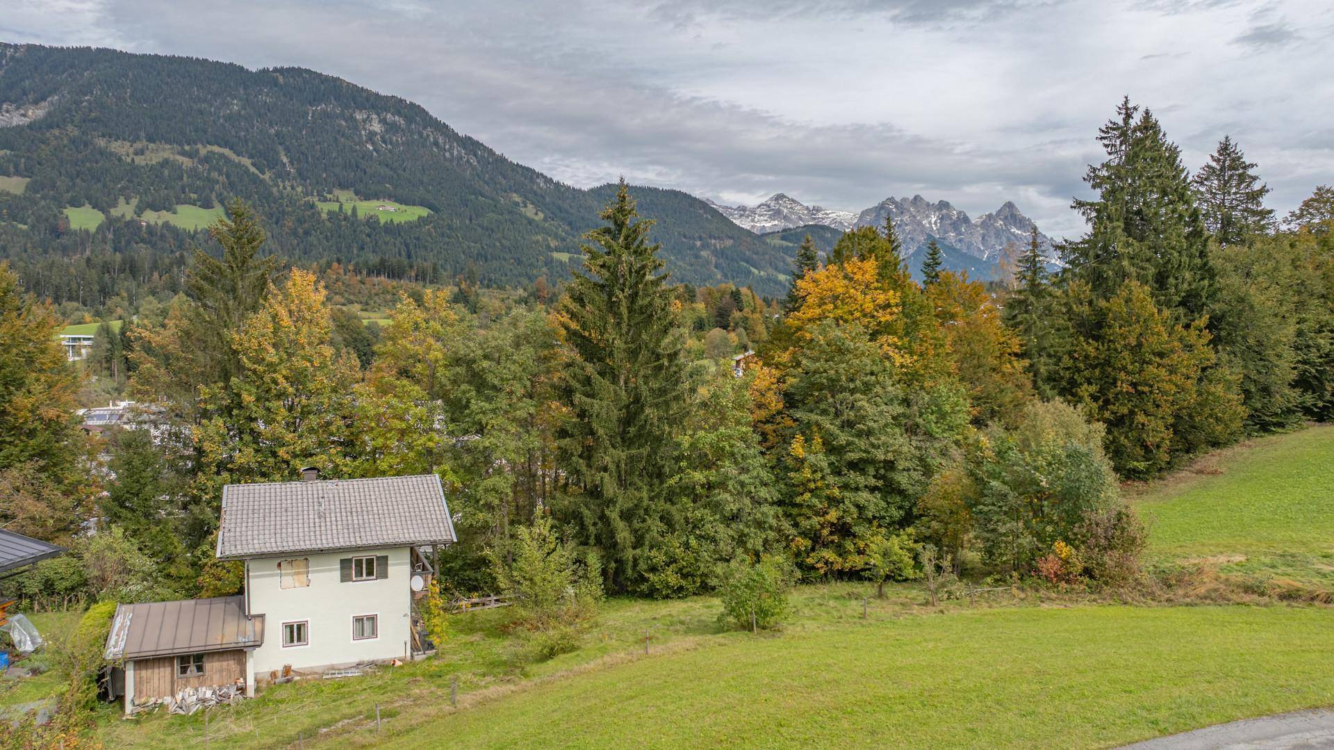 KITZIMMO-Baugrundstück mit Altbestand in Toplage kaufen - Immobilien Fieberbrunn.