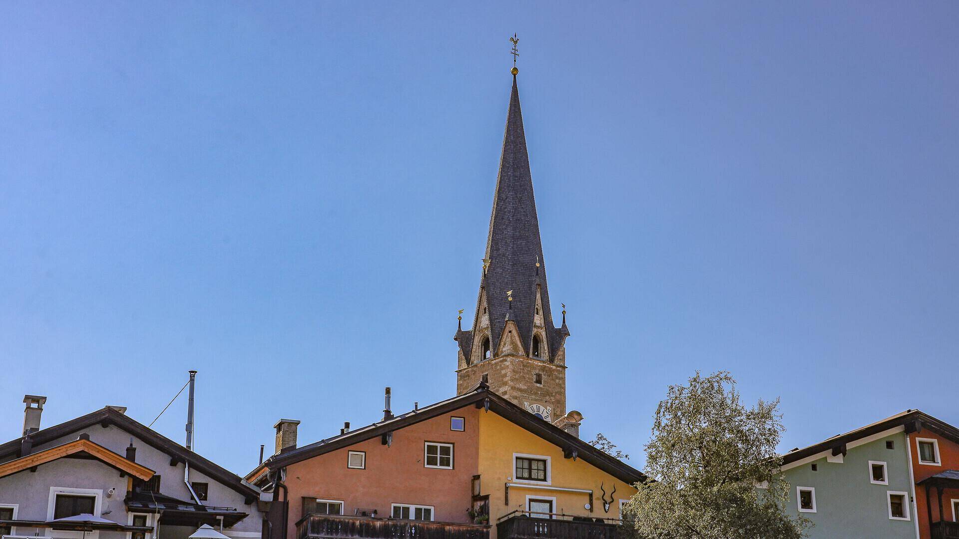 KITZIMMO-Dachgeschosswohnung mit Lift und Tiefgarage im Zentrum - Immobilien Kitzbühel.
