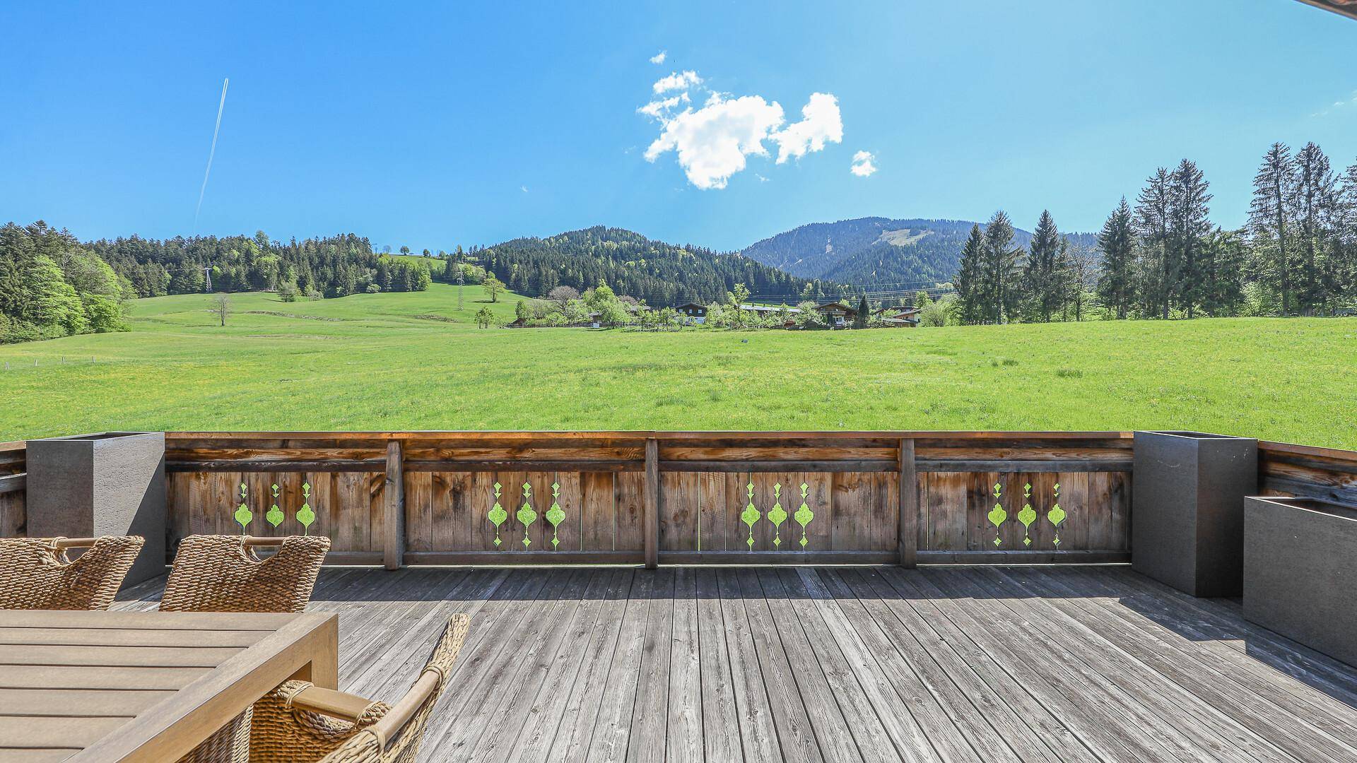 KITZIMMO-Luxusvilla mit Kaiserblick in Alleinlage kaufen - Immobilien Scheffau.