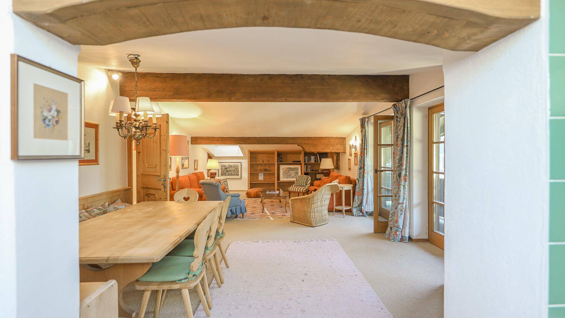 KITZIMMO-Gemütliche Dachgeschosswohnung in Toplage mieten - Immobilien Reith.