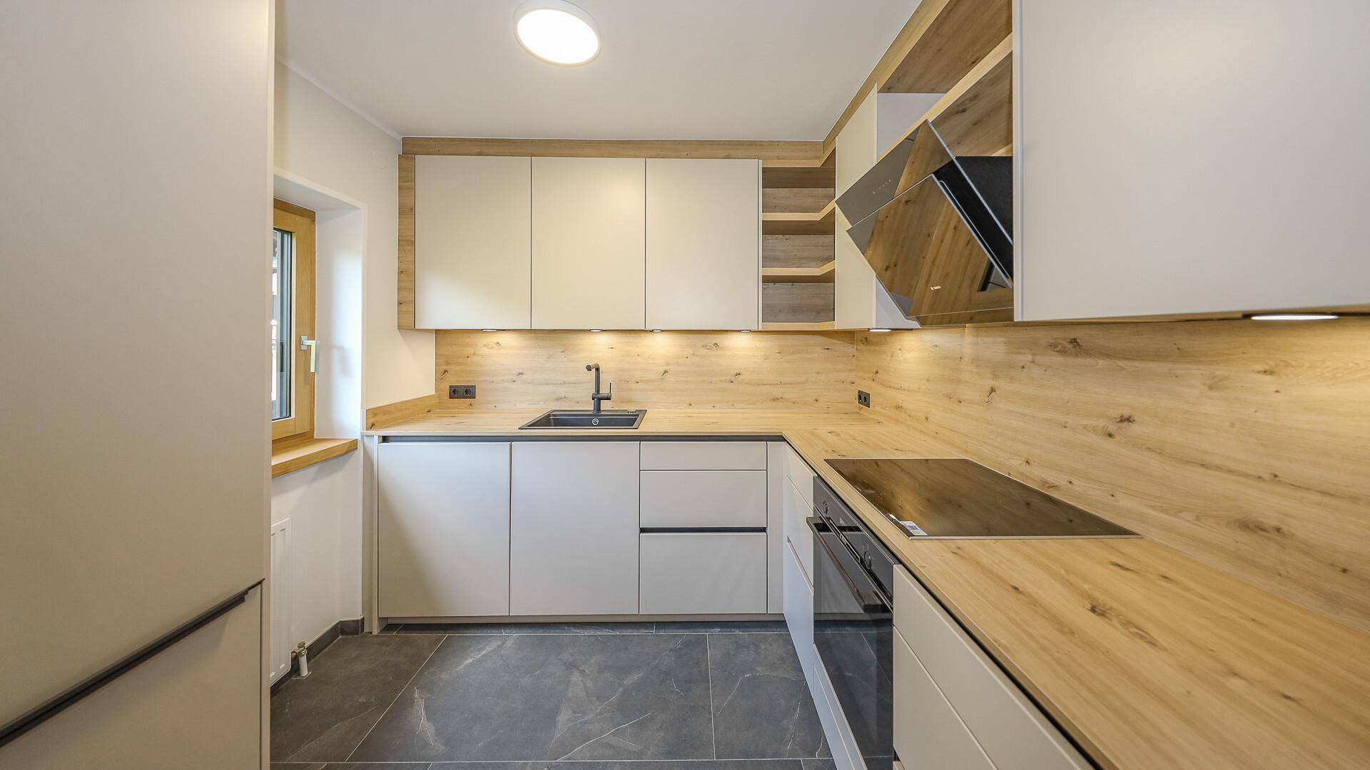 KITZIMMO-Exklusiver Freizeitwohnsitz am Sonnberg mit Panoramablick kaufen - Immobilien Kitzbühel.