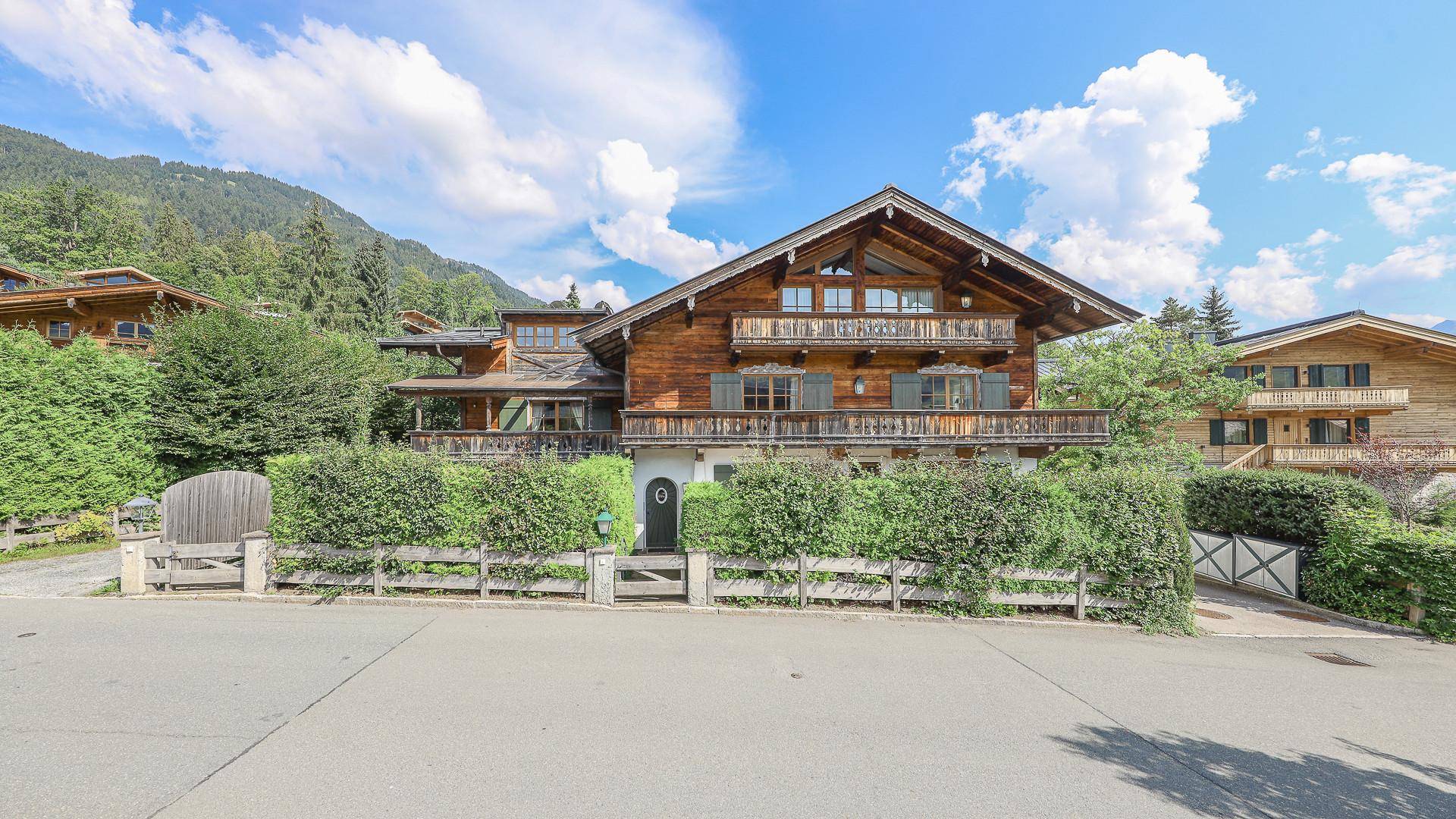 KITZIMMO-exklusive Gartenwohnung in Toplage am Sonnberg kaufen - Immobilien Kitzbühel.