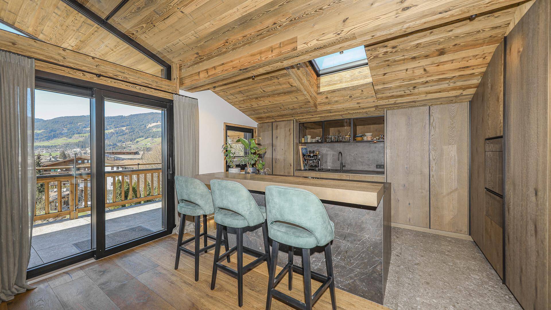 KITZIMMO-Luxus-Penthouse in sonniger Toplage kaufen - Immobilien Kirchberg.