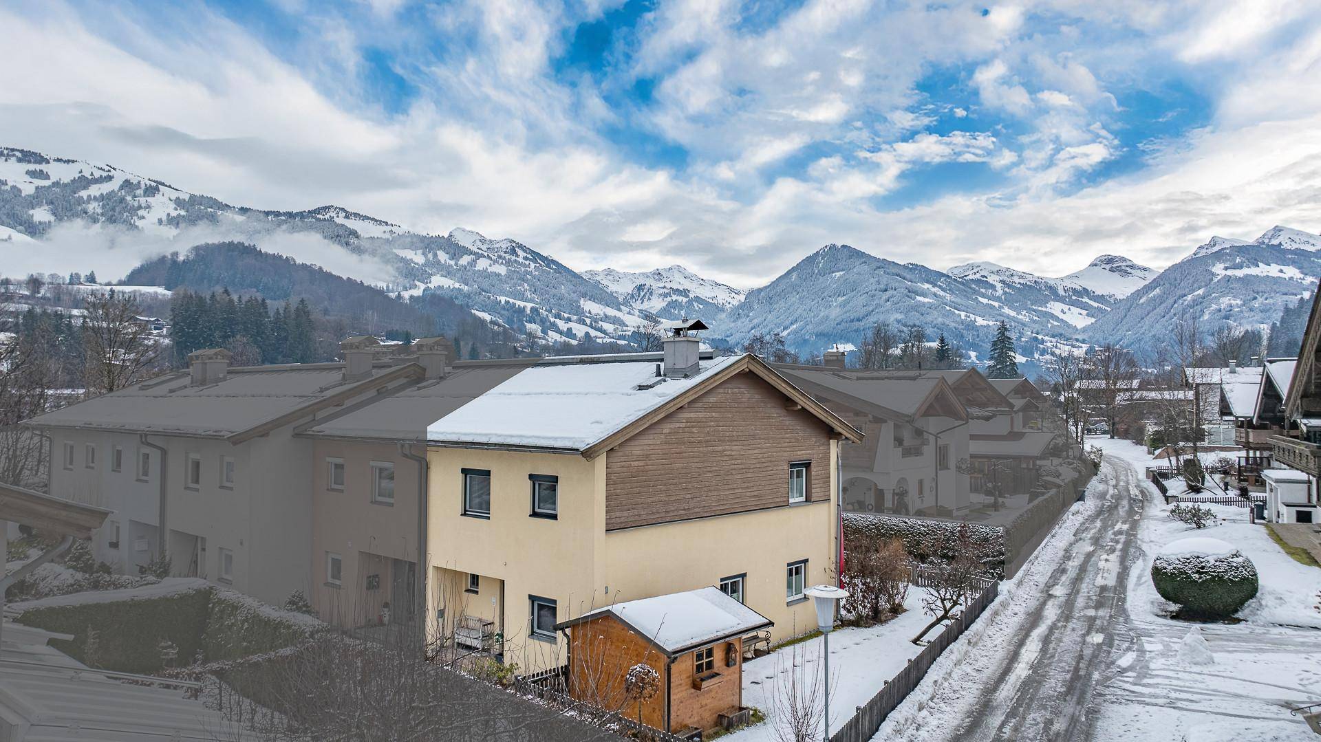 KITZIMMO-Reiheneckhaus in Ruhelage kaufen - Immobilien Kitzbühel.