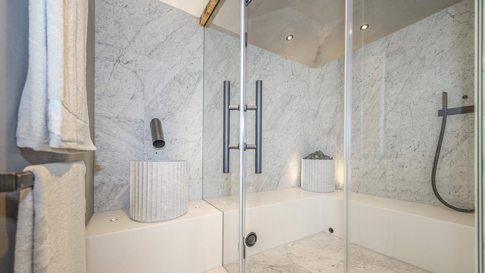 KITZIMMO-Luxusvilla in Toplage kaufen - Immobilien Aurach Kitzbühel.