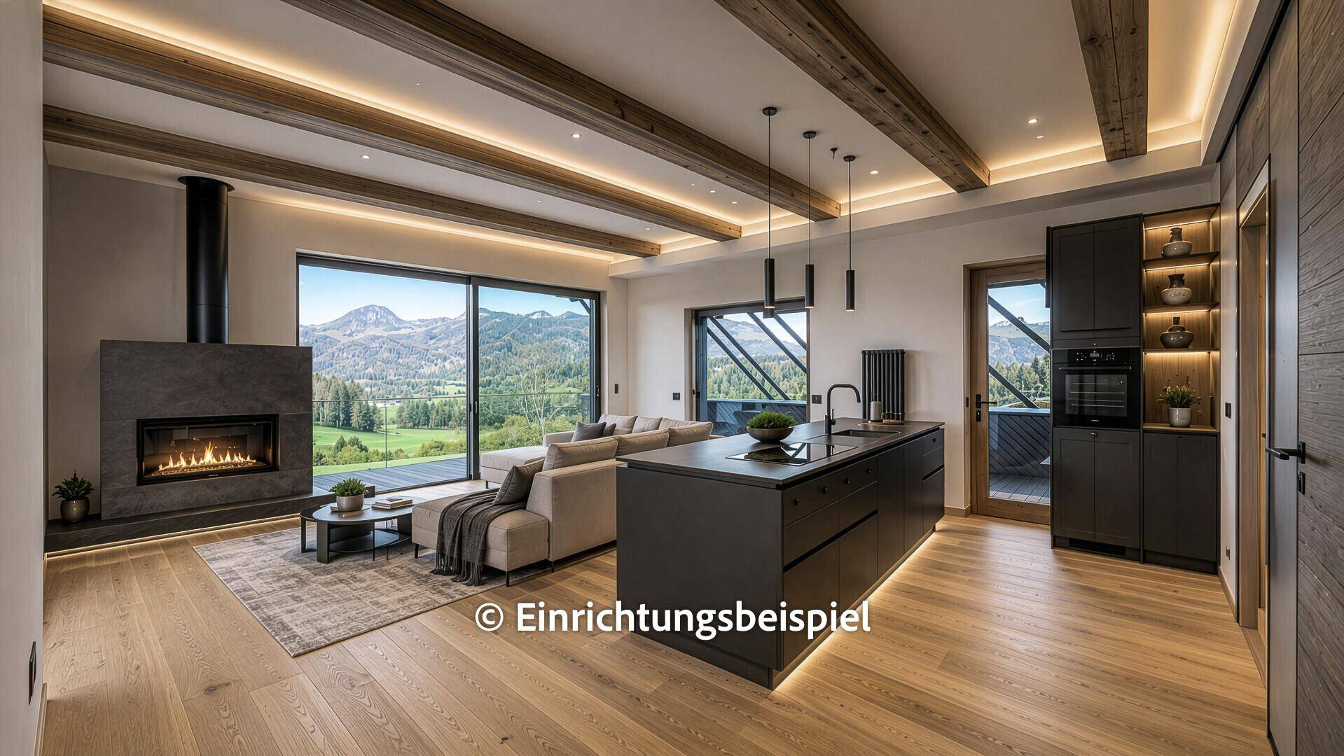 Elegante offene Küche mit dunkler Kücheninsel, Holzbalken und Kamin im Wohnbereich.