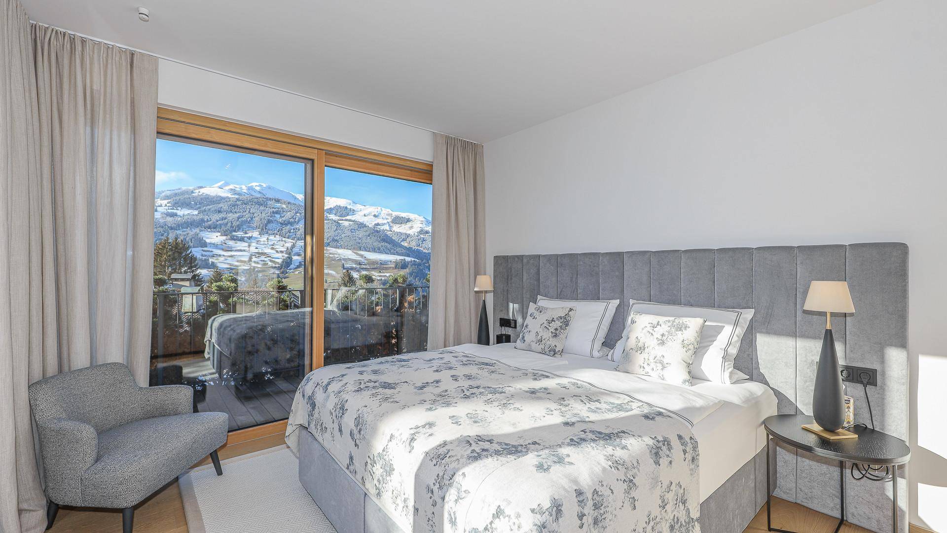 KITZIMMO-Luxusvilla in prominenter Toplage kaufen - Immobilien Aurach bei Kitzbühel.