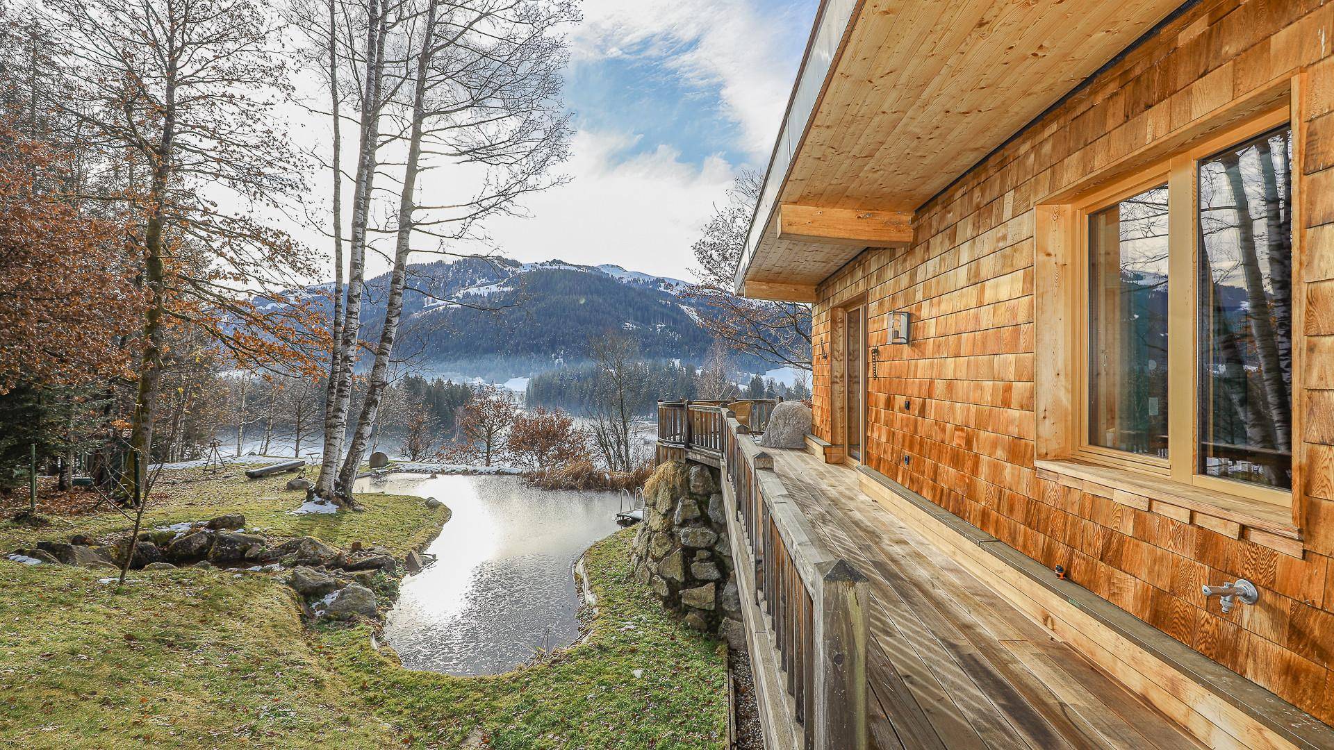 KITZIMMO-Einzigartiges Anwesen mit Blick auf den Schwarzsee - Immobilien Kitzbühel.