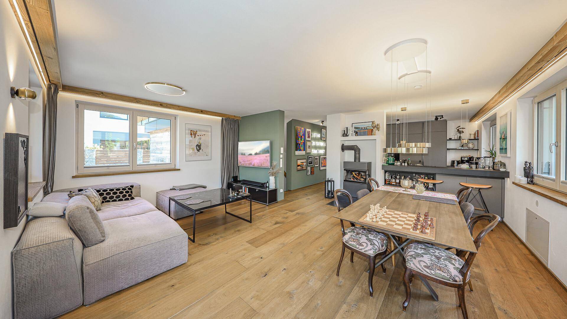 KITZIMMO-Exklusive Haushälfte in Ruhelage mit Bergblick kaufen - Immobilien Waidring.