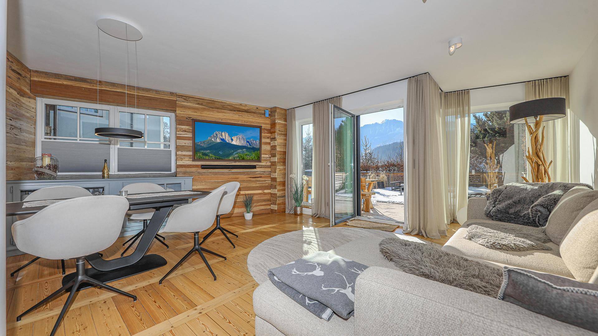 KITZIMMO-Exklusives Haus in sonniger Lage kaufen - Immobilien Kitzbühel.