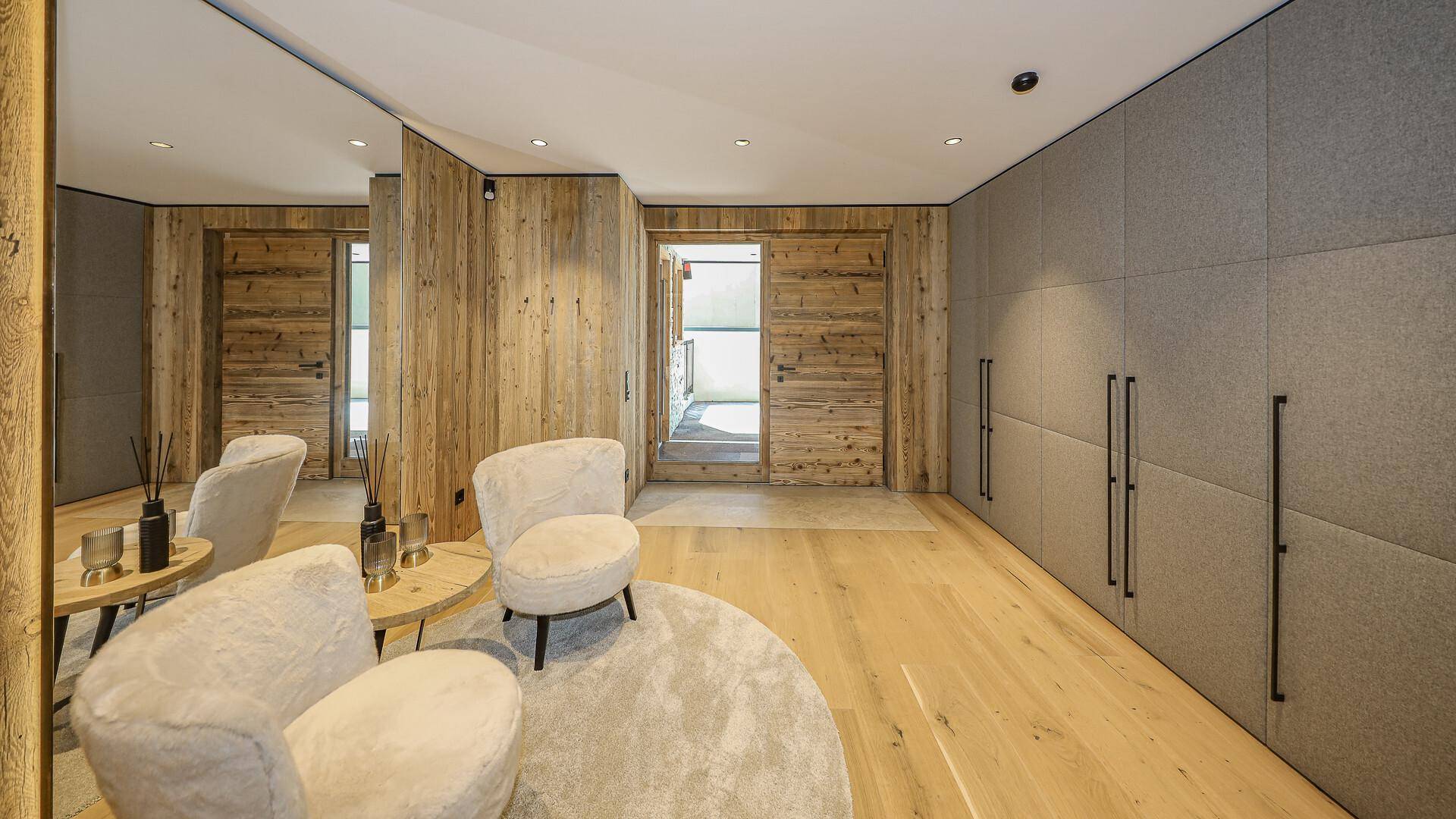 KITZIMMO-Luxus-Neubauvilla mit Pool in Toplage kaufen - Immobilien Ellmau.