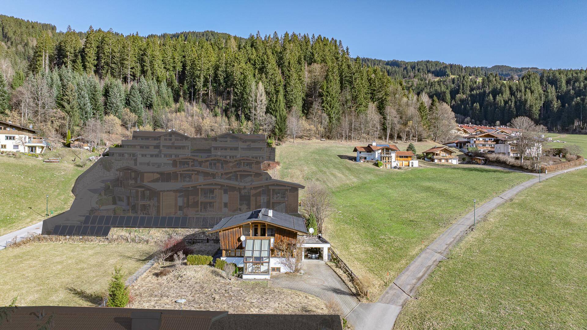 KITZIMMO-Baugrundstück mit Altbestand in Toplage - Immobilien Brixen im Thale.