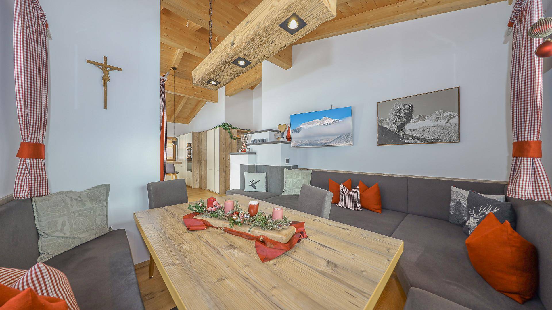 KITZIMMO-zwei Luxuschalets mit Panoramablick in Top-Ruhelage kaufen - Immobilien Steinberg Tirol.