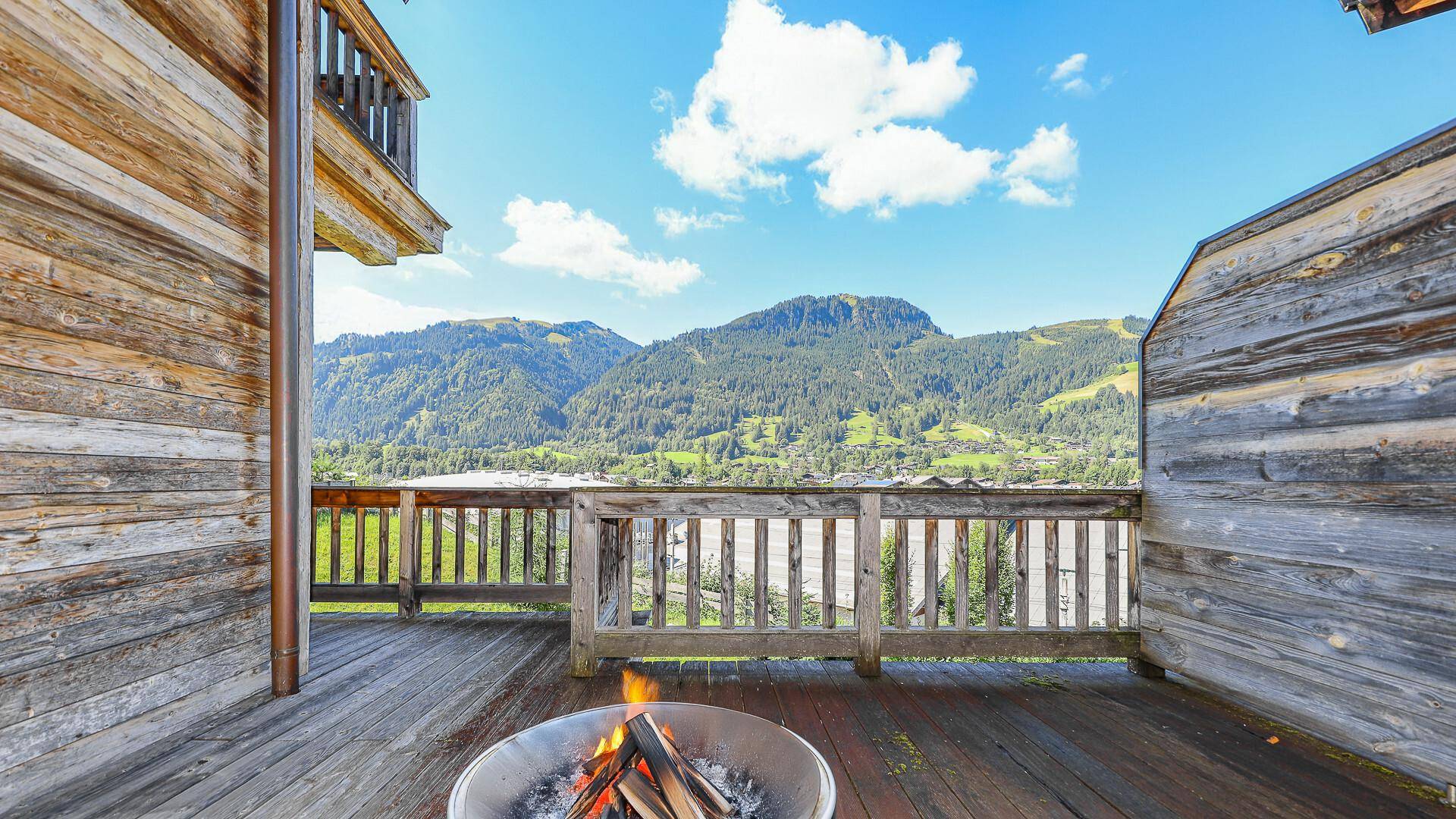 KITZIMMO-Luxus-Penthouse-Maisonette in Toplage am Sonnberg kaufen - Immobilien Kitzbühel.
