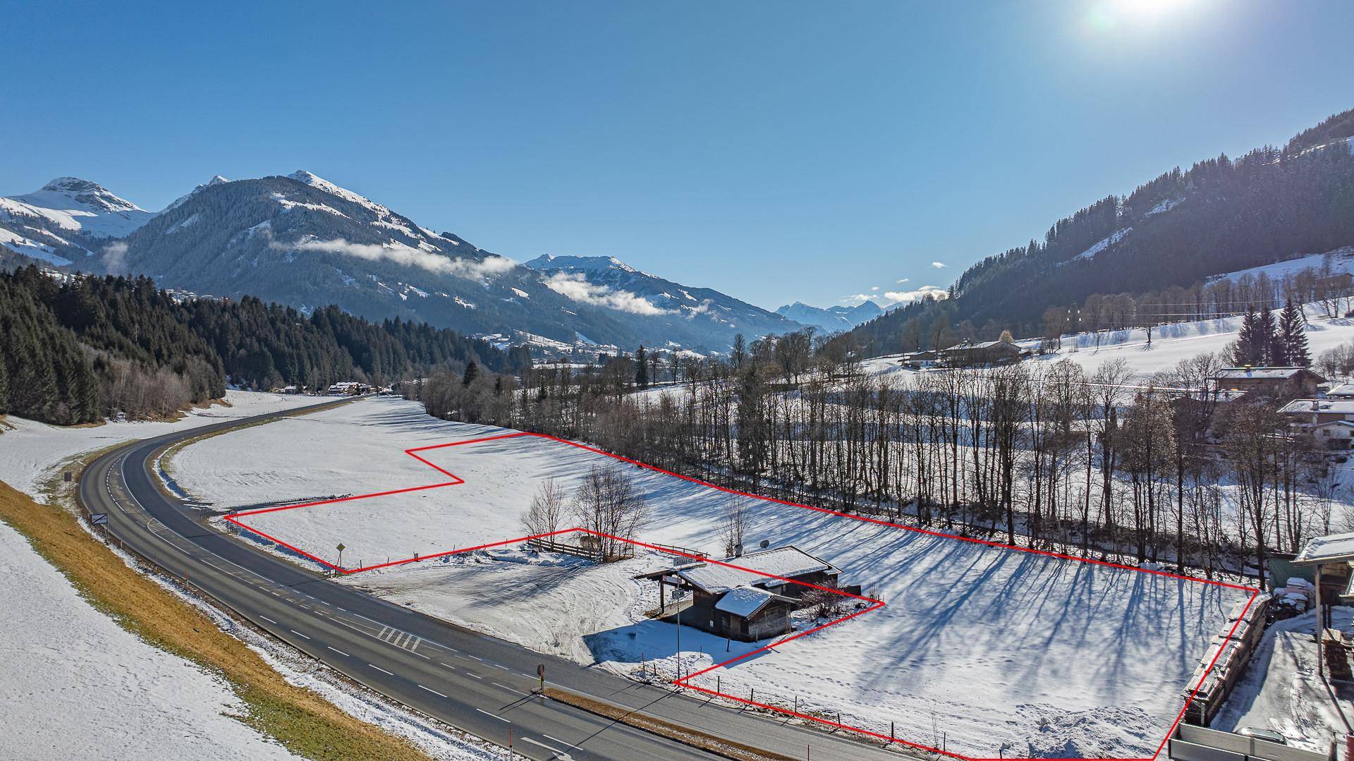 KITZIMMO-Gewerbegrundstück in Toplage kaufen - Immobilien Aurach bei Kitzbühel.