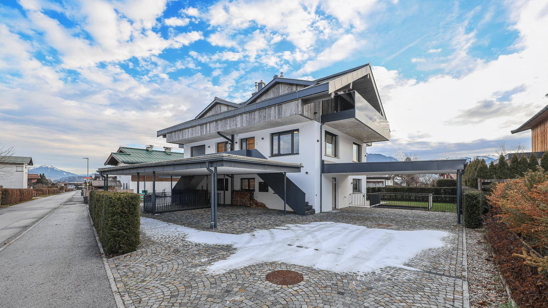 KITZIMMO-Luxus-Penthouse mit Kaiserblick kaufen - Immobilien St. Johann.