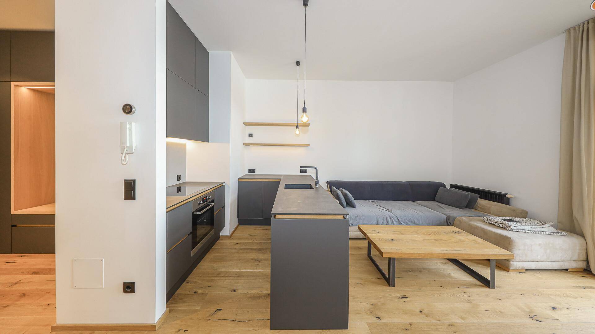KITZIMMO-exklusives Apartment in Ruhelage mit Kaiserblick - Immobilien Kitzbühel.