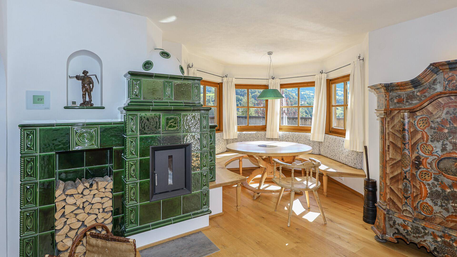 KITZIMMO-Exklusives Landhaus in traumhafter & unverbaubarer Aussichtslage - Immobilien Kitzbühel.