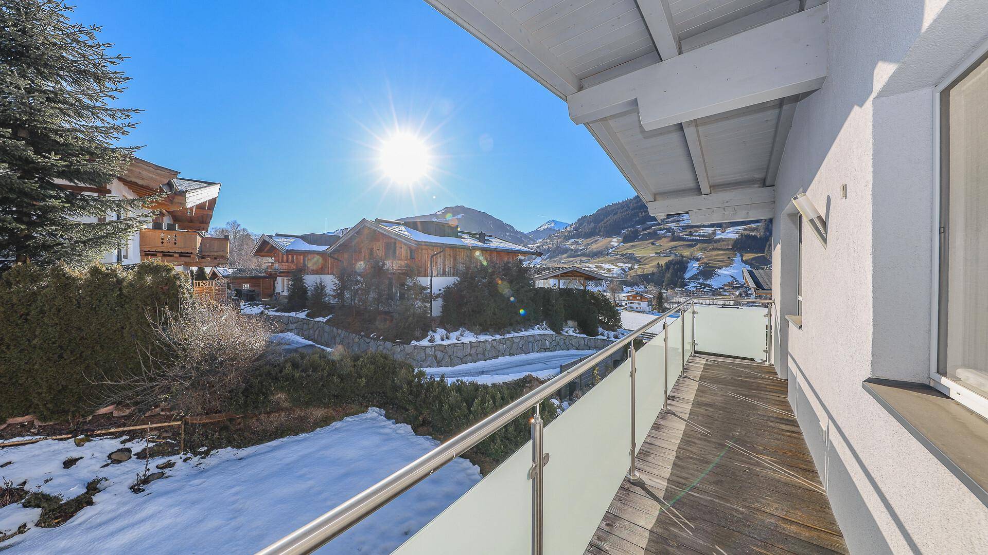 KITZIMMO-Exklusives Haus in sonniger Ruhelage kaufen - Immobilien Jochberg.