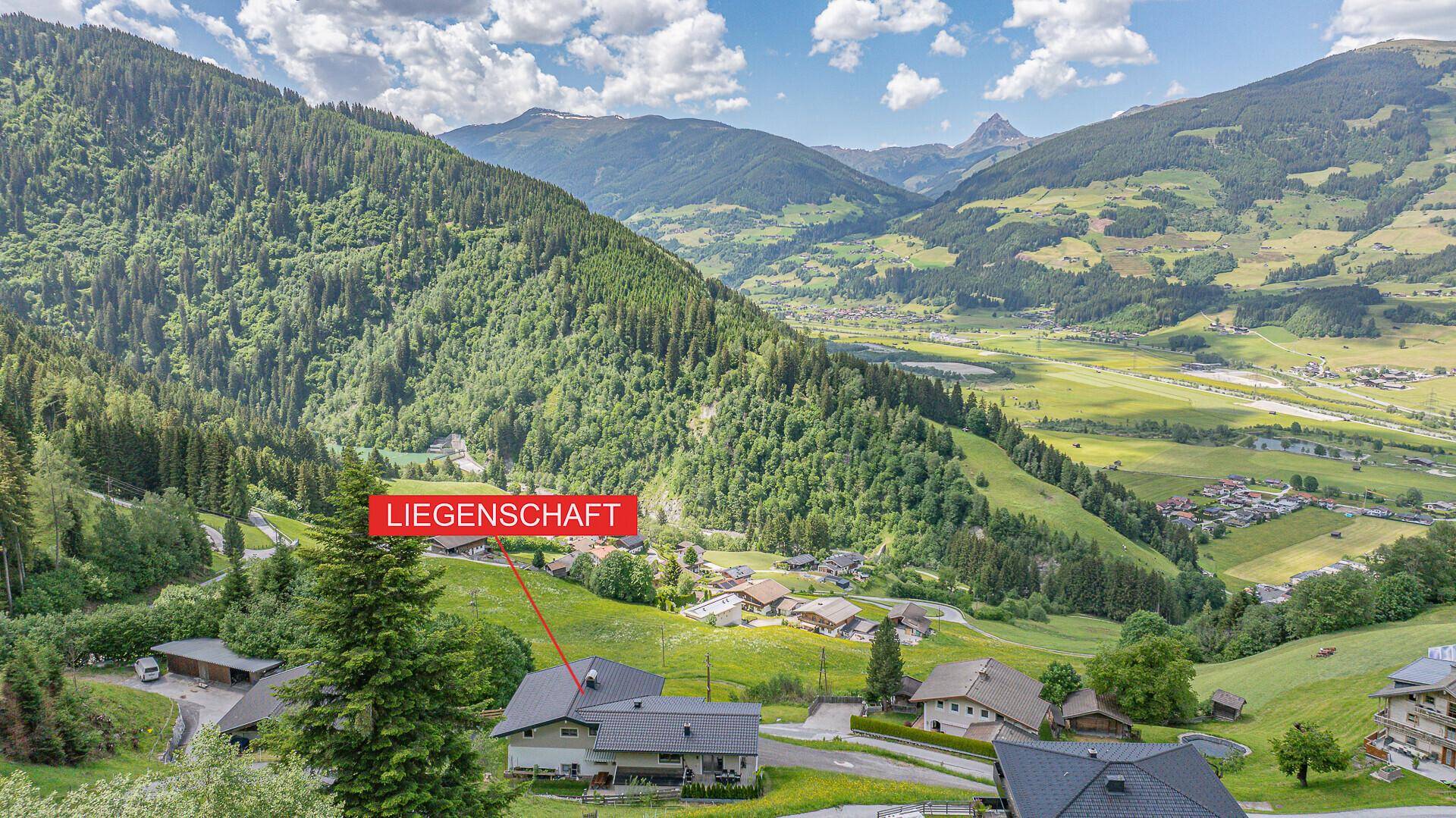 KITZIMMO-Hochwertiges Zweifamilienhaus in unverbaubarer Aussichtslage kaufen - Immobilien Hollersbach.