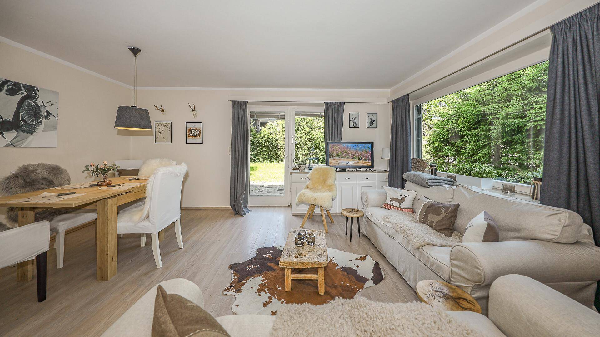 KITZIMMO-Baugrundstück mit Altbestand in Toplage auf der Bichlalm - Immobilien Kitzbühel.