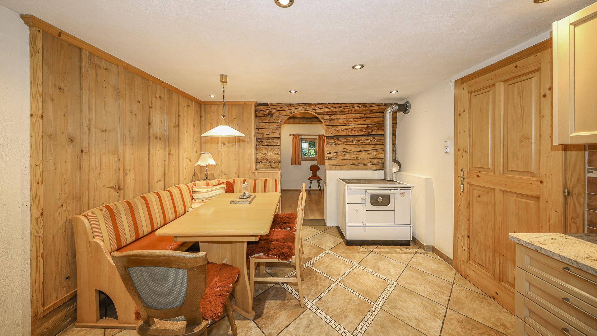 KITZIMMO-historischen Anwesen mit 3.800 m² Grund in Ruhelage - Immobilien Jochberg.