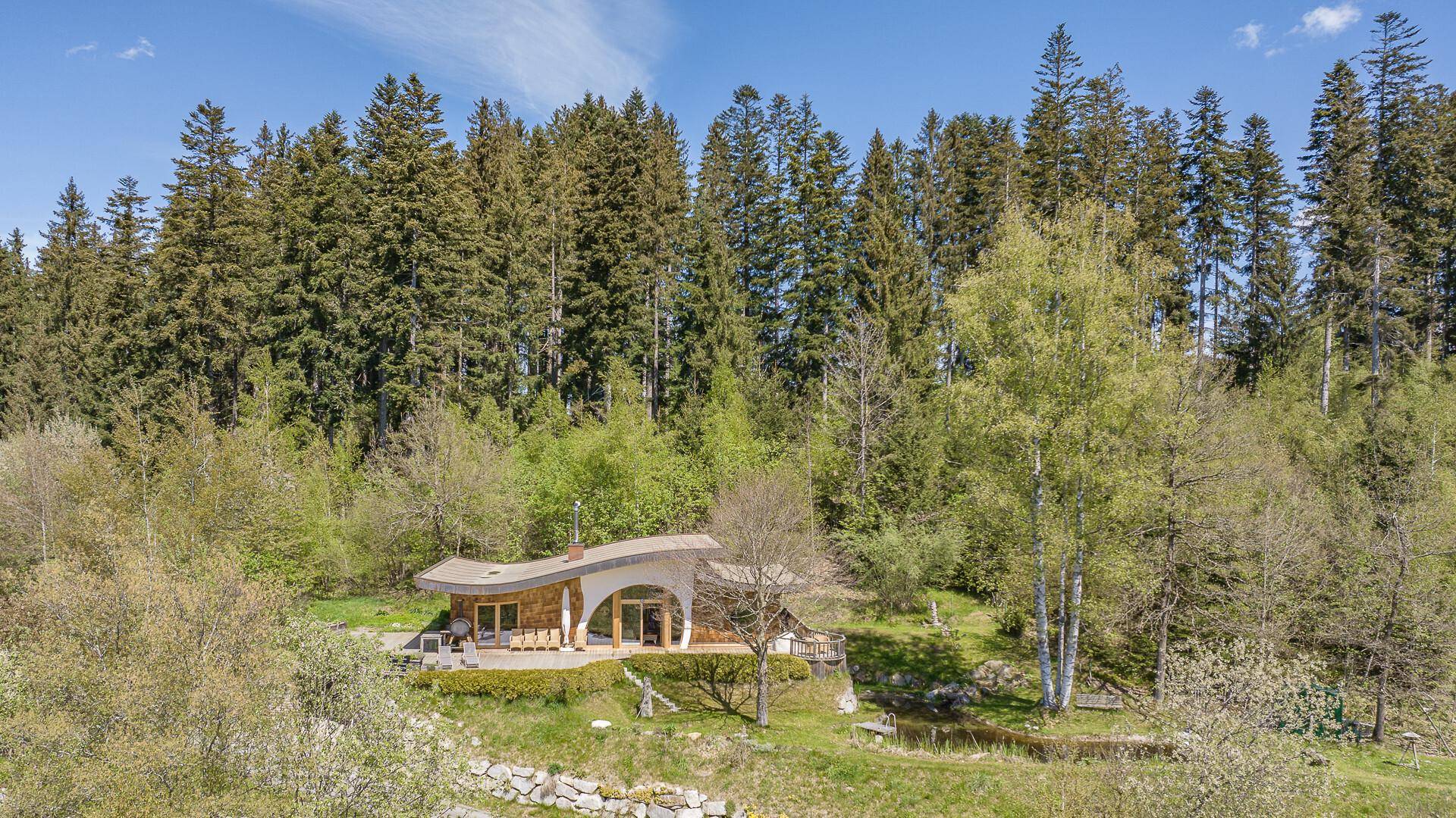 KITZIMMO-Einzigartiges Anwesen mit Blick auf den Schwarzsee - Immobilien Kitzbühel.