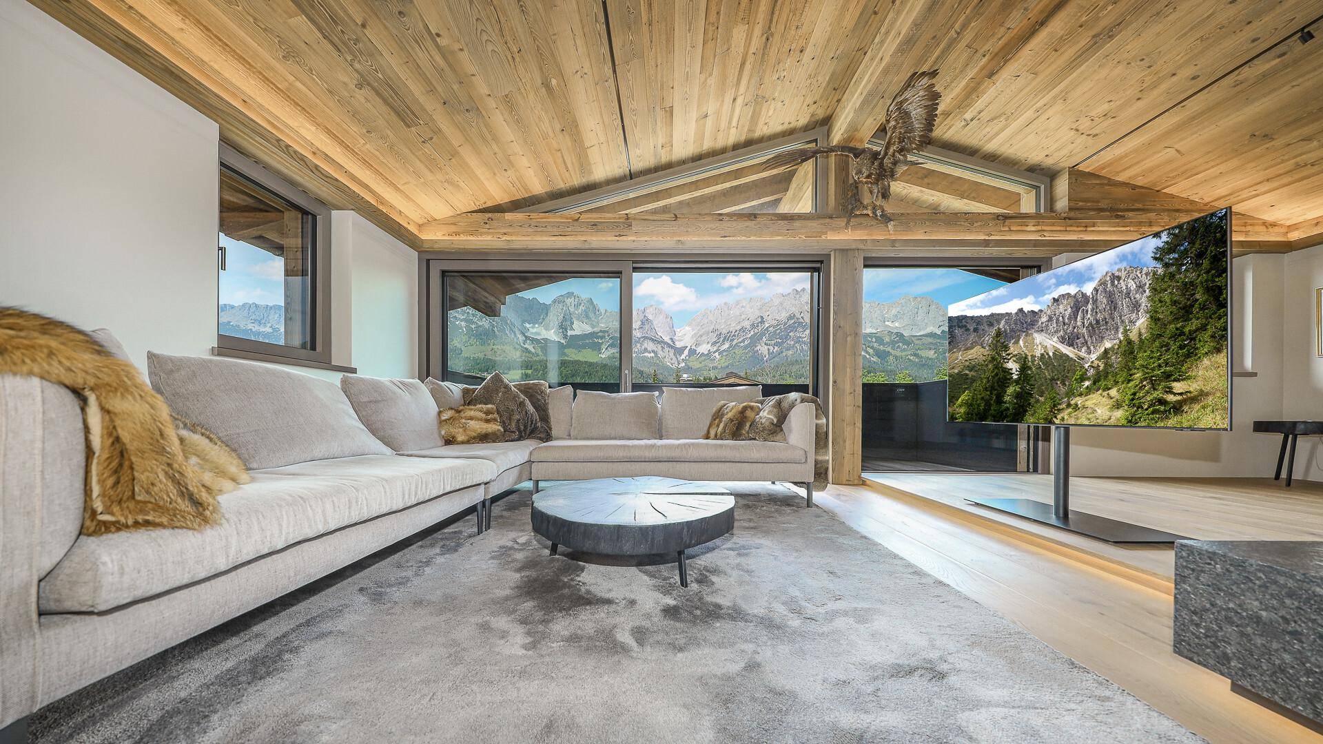 KITZIMMO-Exklusive Luxusvilla mit Kaiserblick in Toplage - Immobilien Going.
