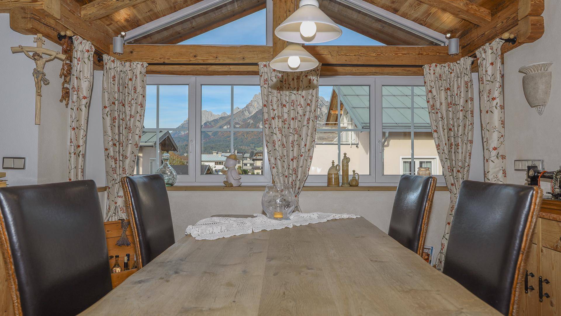 KITZIMMO-exklusives Einfamilienhaus in Toplage kaufen - Immobilien St. Johann in Tirol.