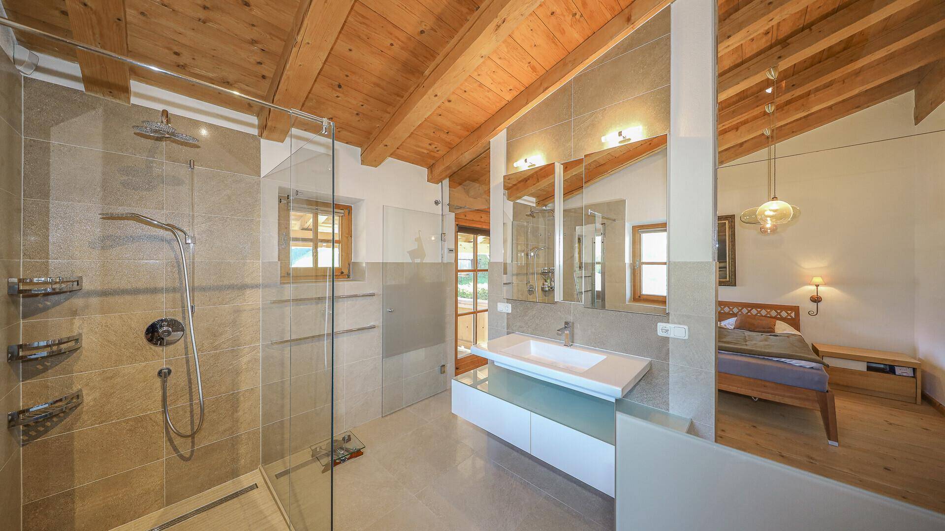 KITZIMMO-Exklusives Landhaus in traumhafter & unverbaubarer Aussichtslage - Immobilien Kitzbühel.