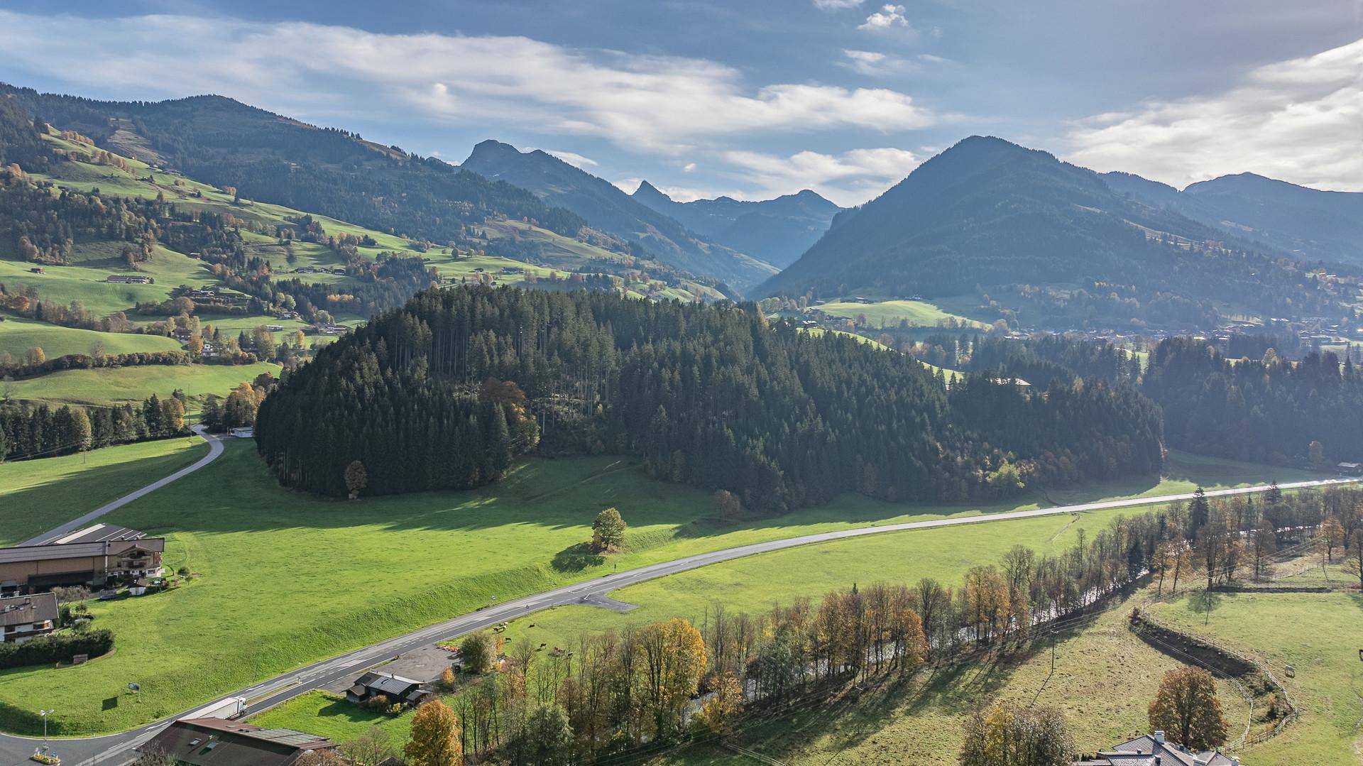 KITZIMMO-Gewerbegrundstück in Toplage kaufen - Immobilien Aurach bei Kitzbühel.