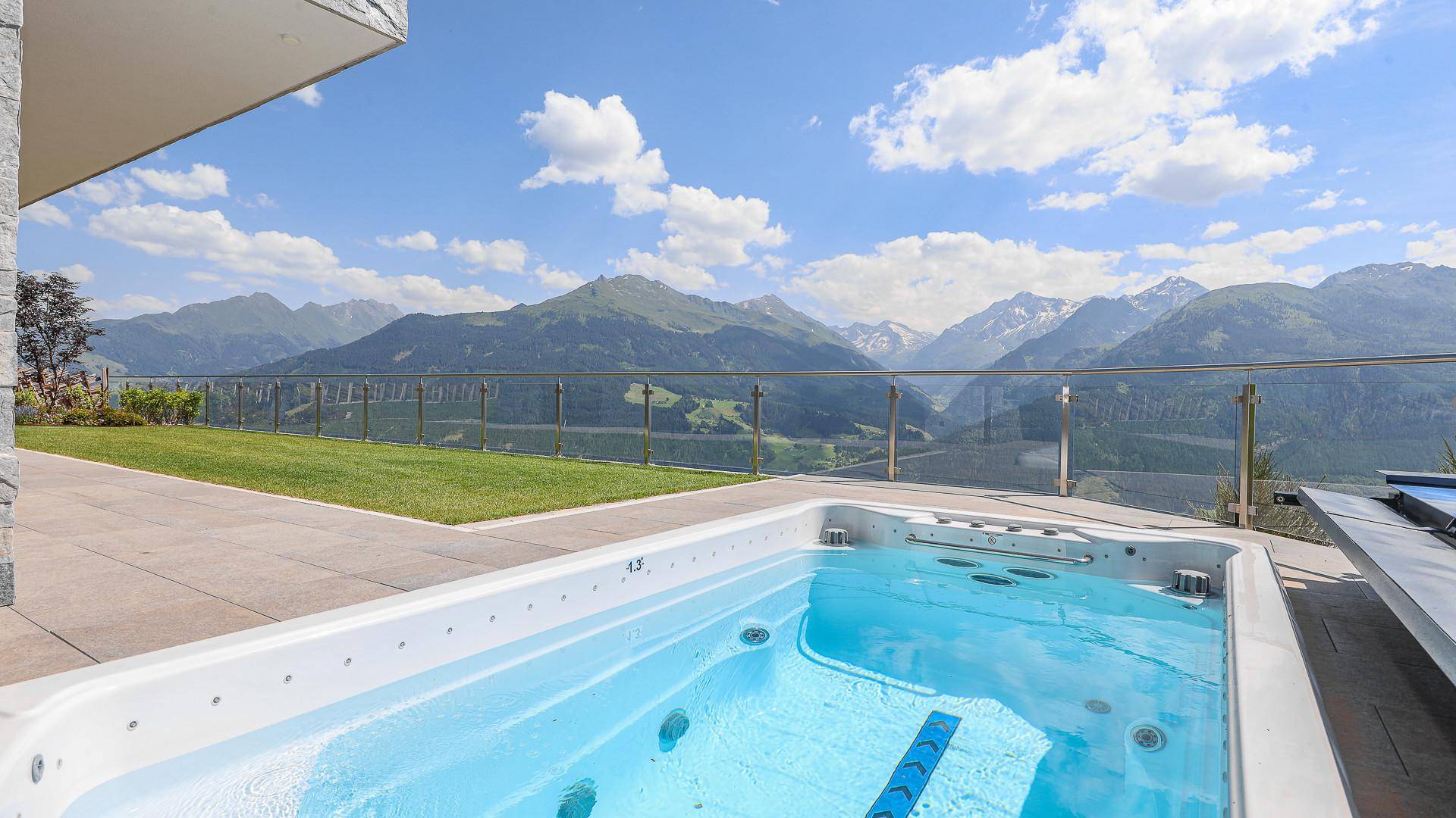 KITZIMMO-Luxusvilla mit Freizeitwohnsitz kaufen - Immobilien Kitzbühel.