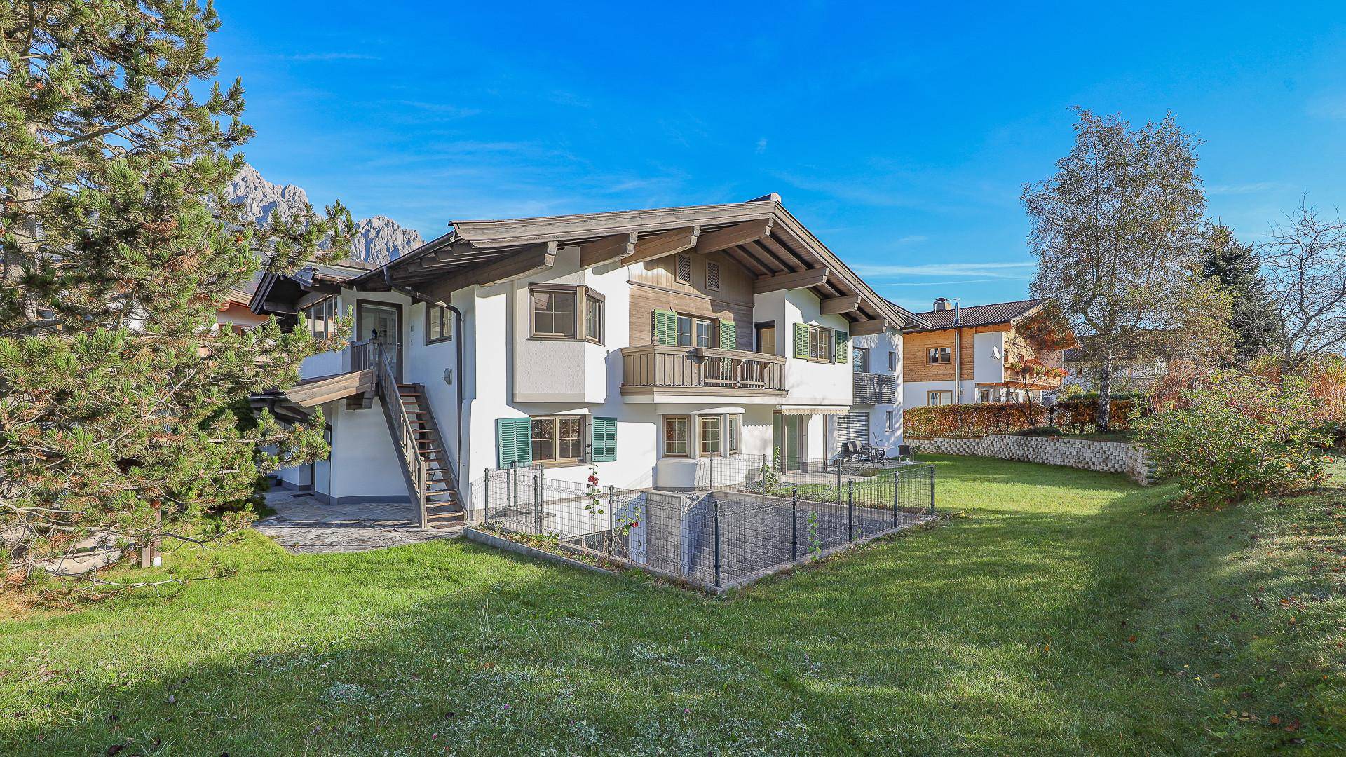 KITZIMMO-Mehrfamilienhaus in Toplage kaufen - Immobilien Ellmau Tirol.