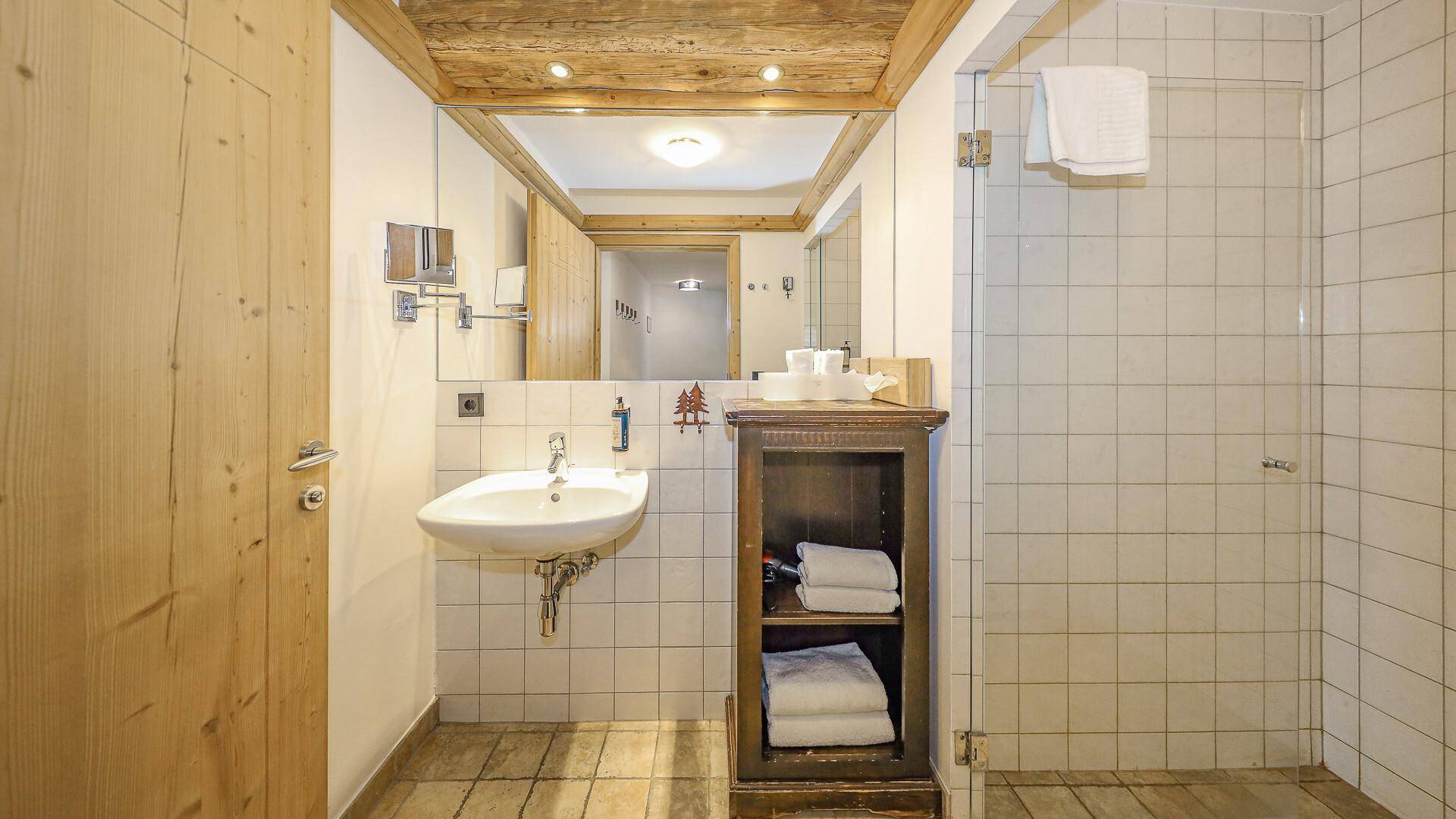 KITZIMMO-Exklusives Apartment mit touristischer Widmung kaufen - Immobilien Kitzbühel.