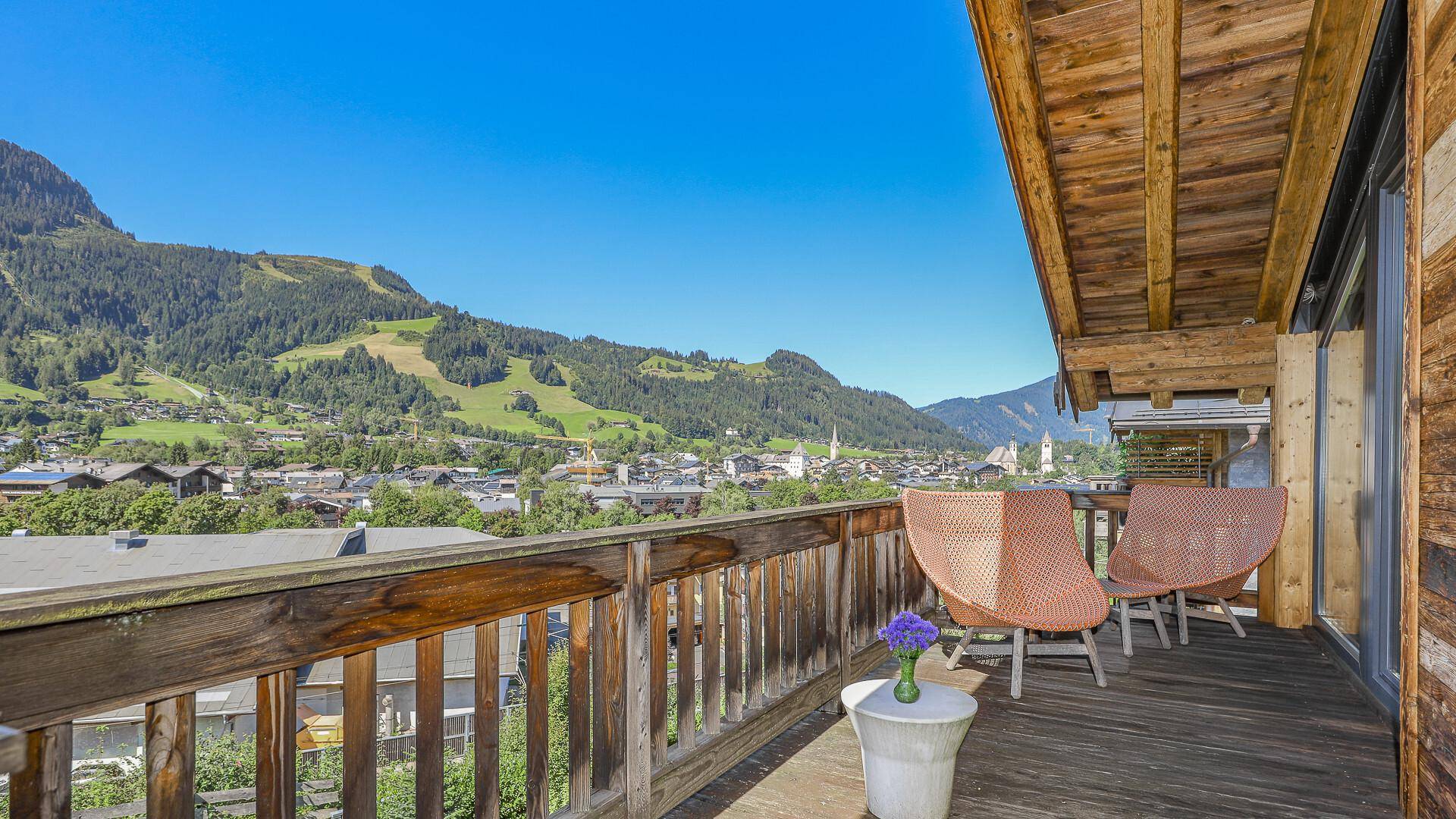 KITZIMMO-Luxus-Penthouse-Maisonette in Toplage am Sonnberg kaufen - Immobilien Kitzbühel.