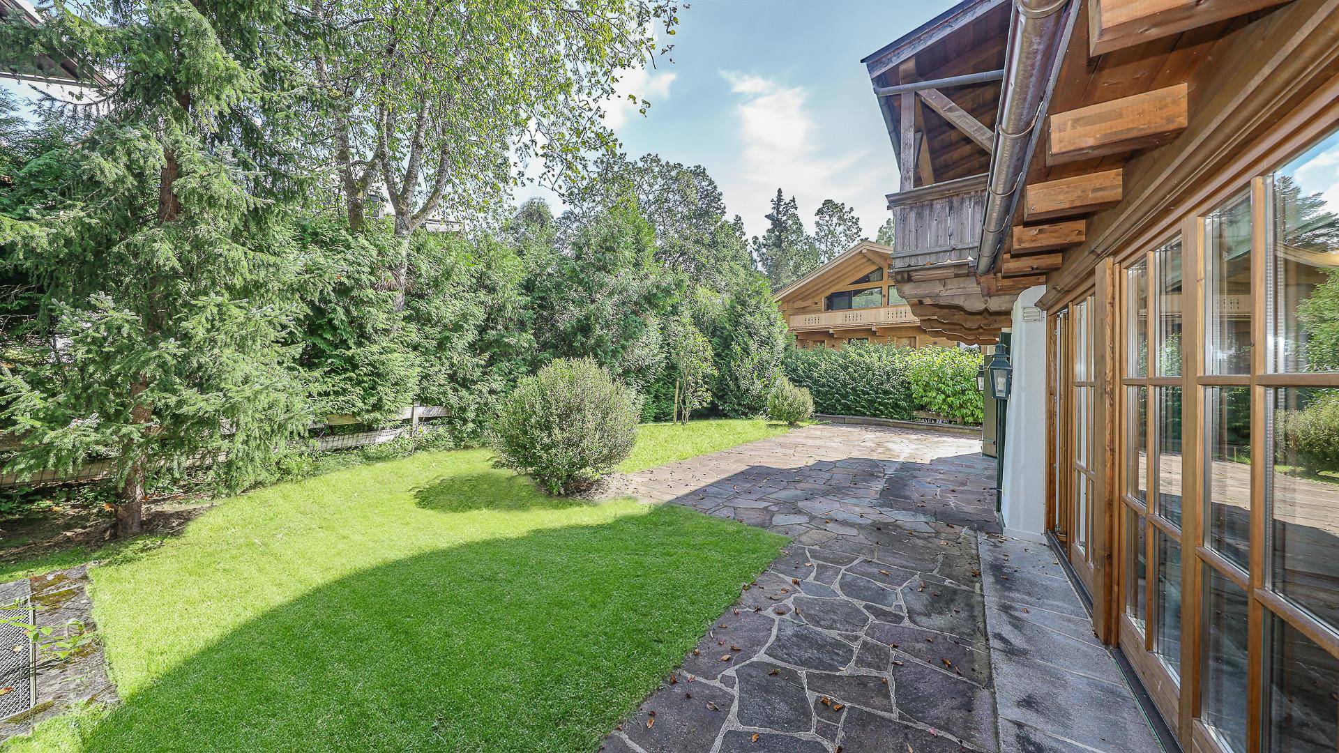 KITZIMMO-exklusive Gartenwohnung in Toplage am Sonnberg kaufen - Immobilien Kitzbühel.