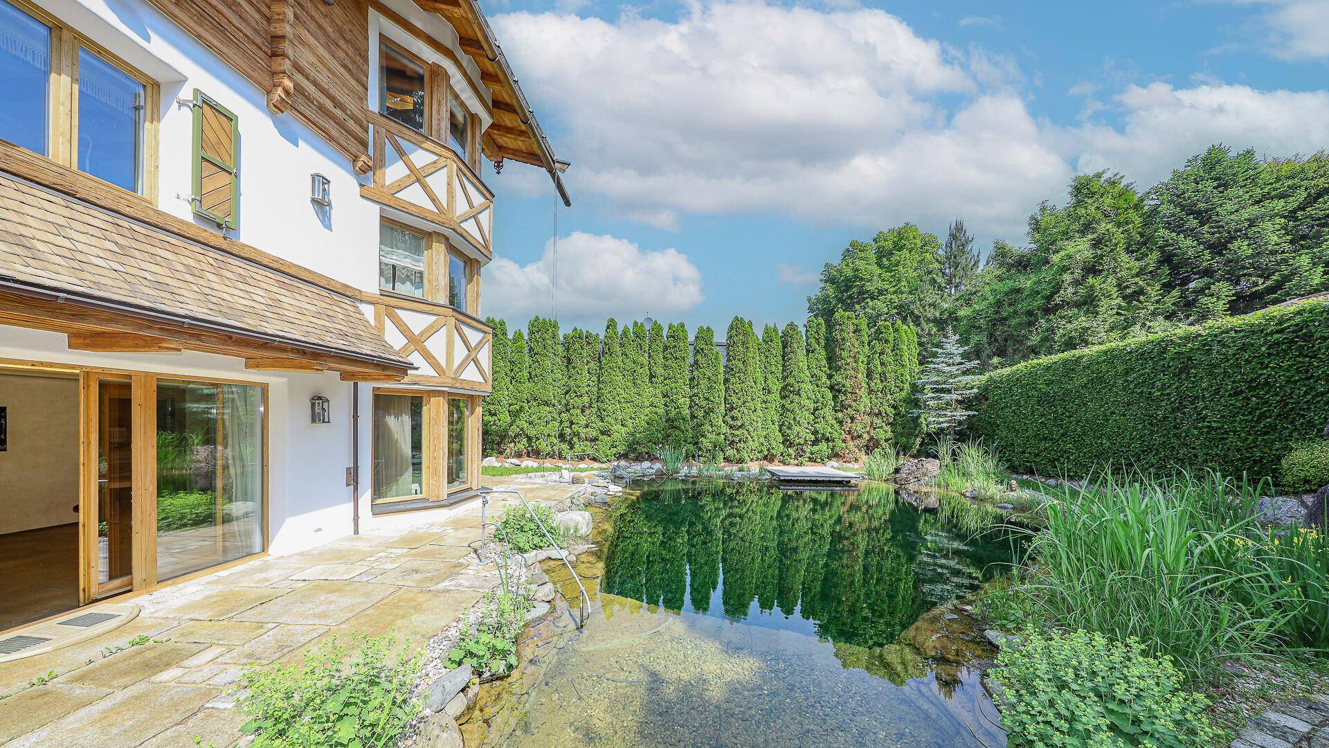 KITZIMMO-Exklusive Luxusvilla mit Freizeitwohnsitz auf der Bichlalm - Immobilien Kitzbühel.