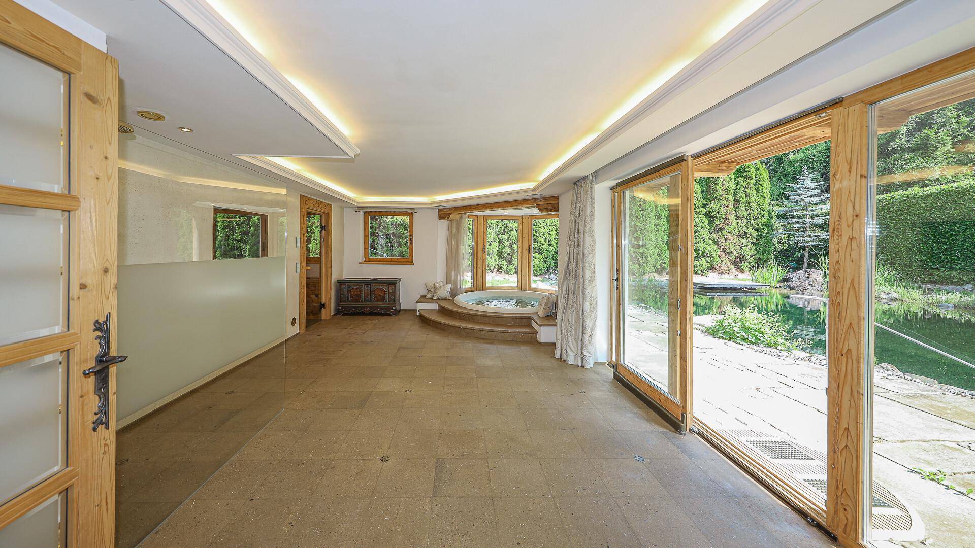 KITZIMMO-Exklusive Luxusvilla mit Freizeitwohnsitz auf der Bichlalm - Immobilien Kitzbühel.