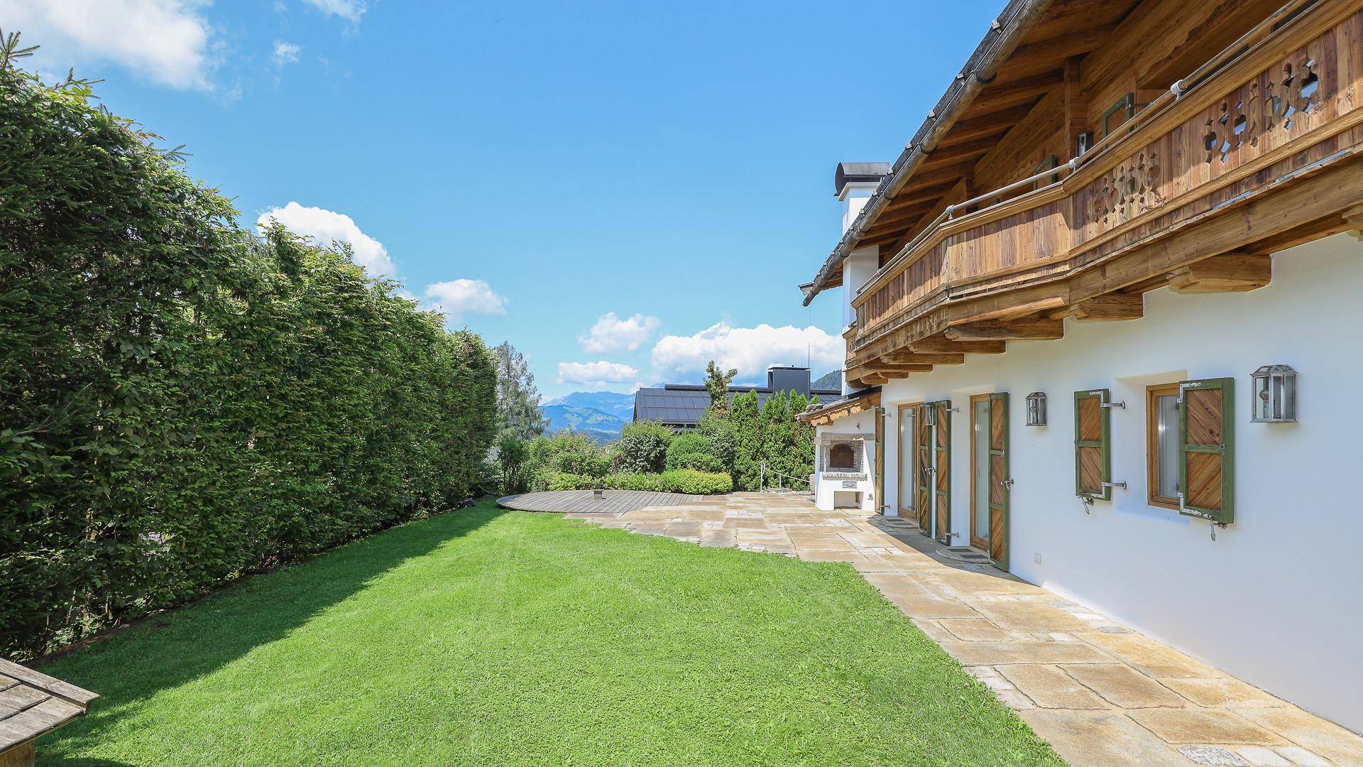 KITZIMMO-exklusive Luxusvilla auf der Bichlalm - Immobilien Kitzbühel.