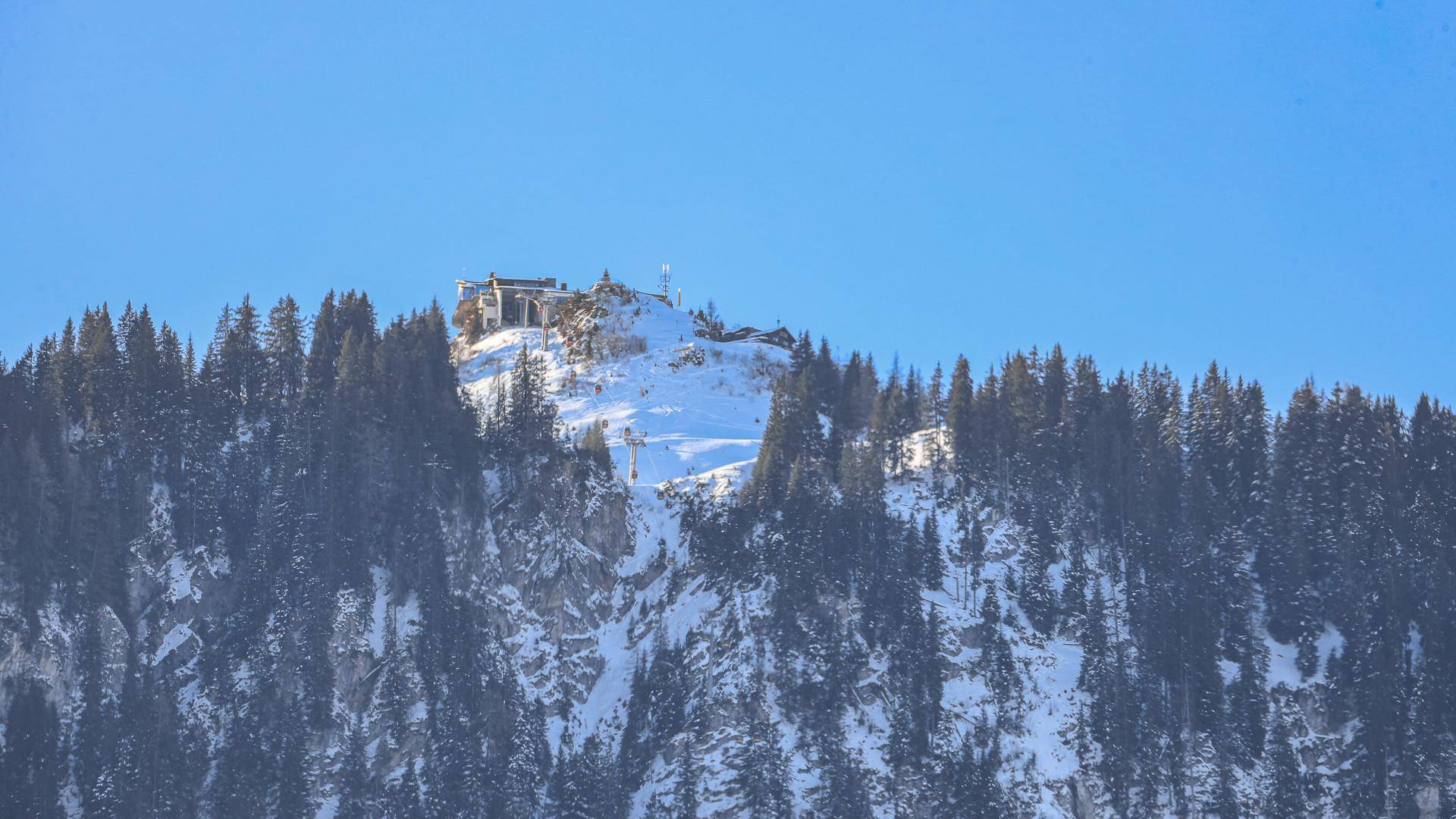 KITZIMMO-Exklusiver Freizeitwohnsitz am Sonnberg mit Panoramablick kaufen - Immobilien Kitzbühel.