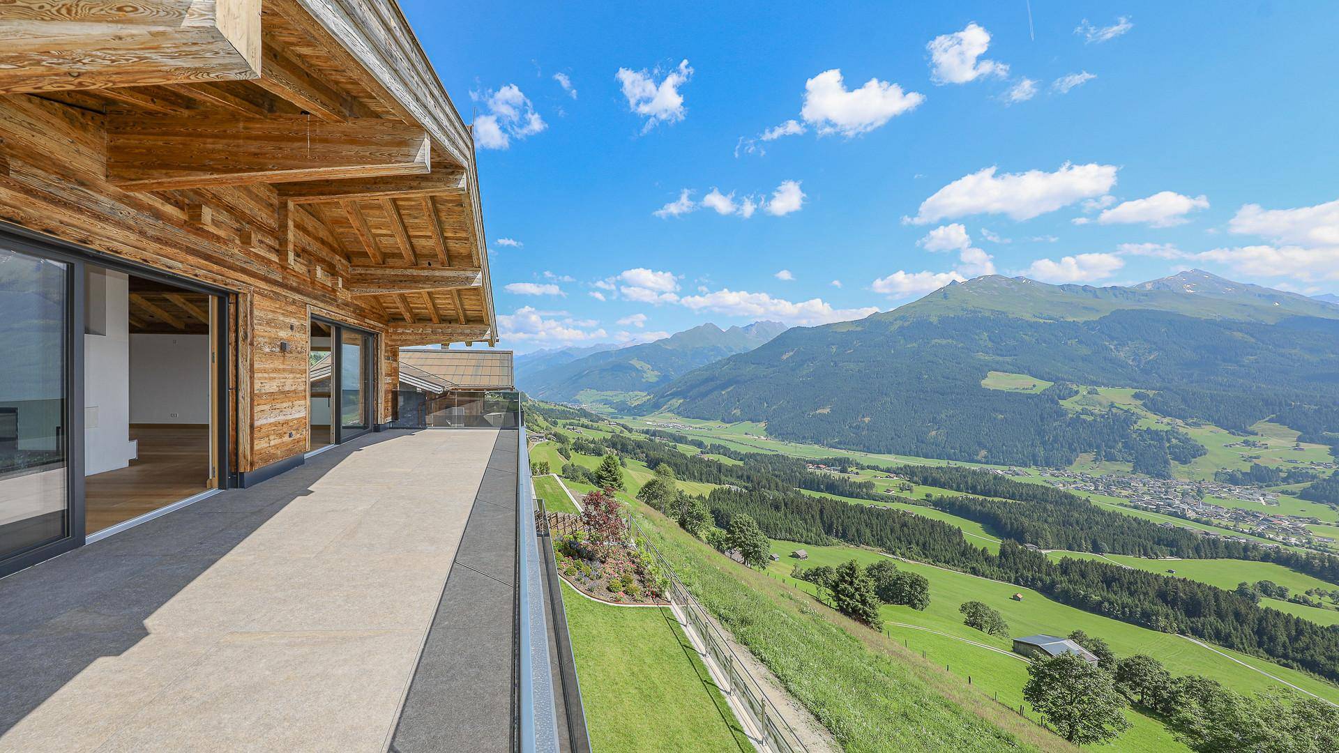 KITZIMMO-Luxusvilla mit Freizeitwohnsitz kaufen - Immobilien Kitzbühel.